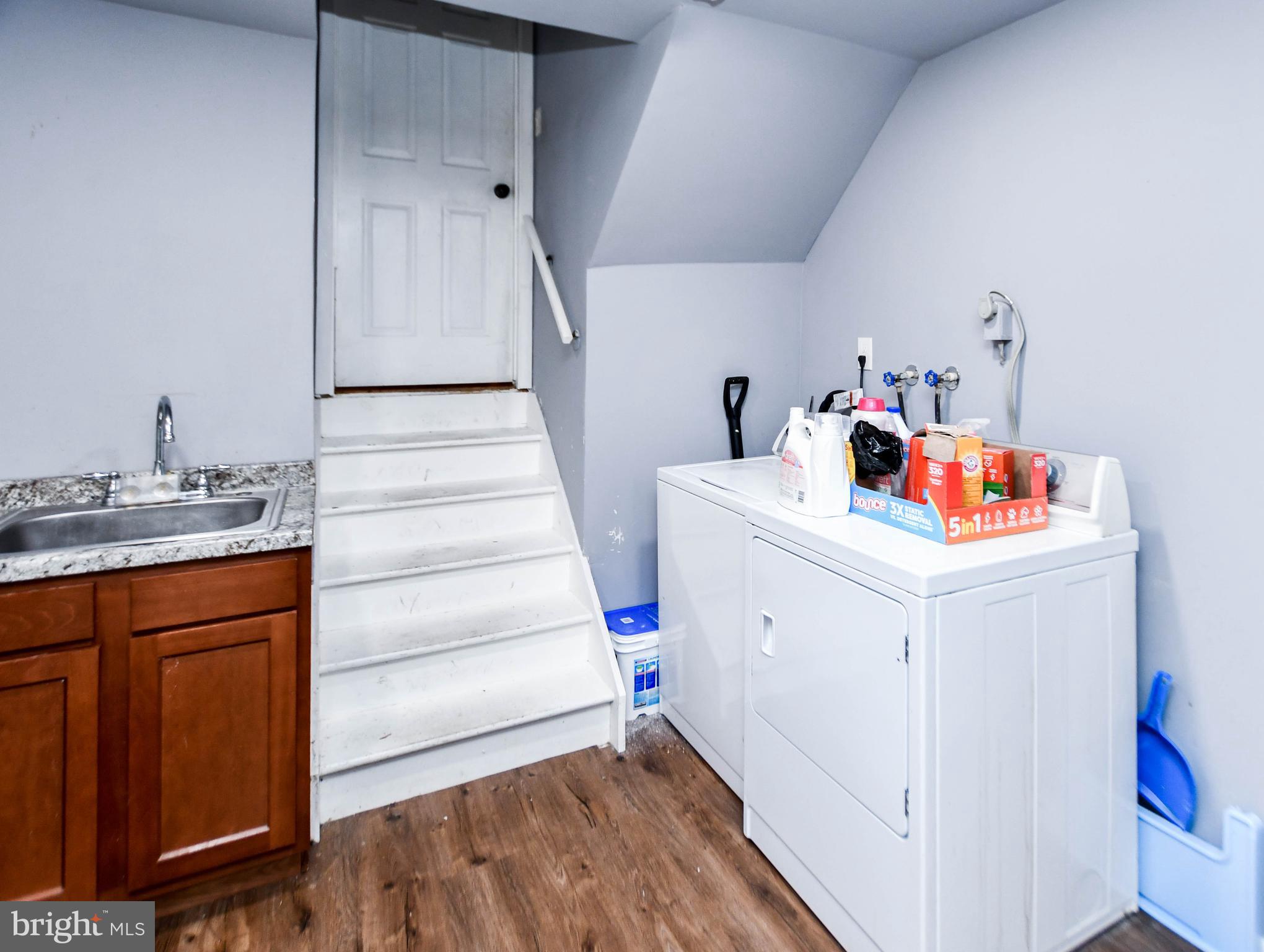 ST CHARLES BANNISTER - Residential Lease