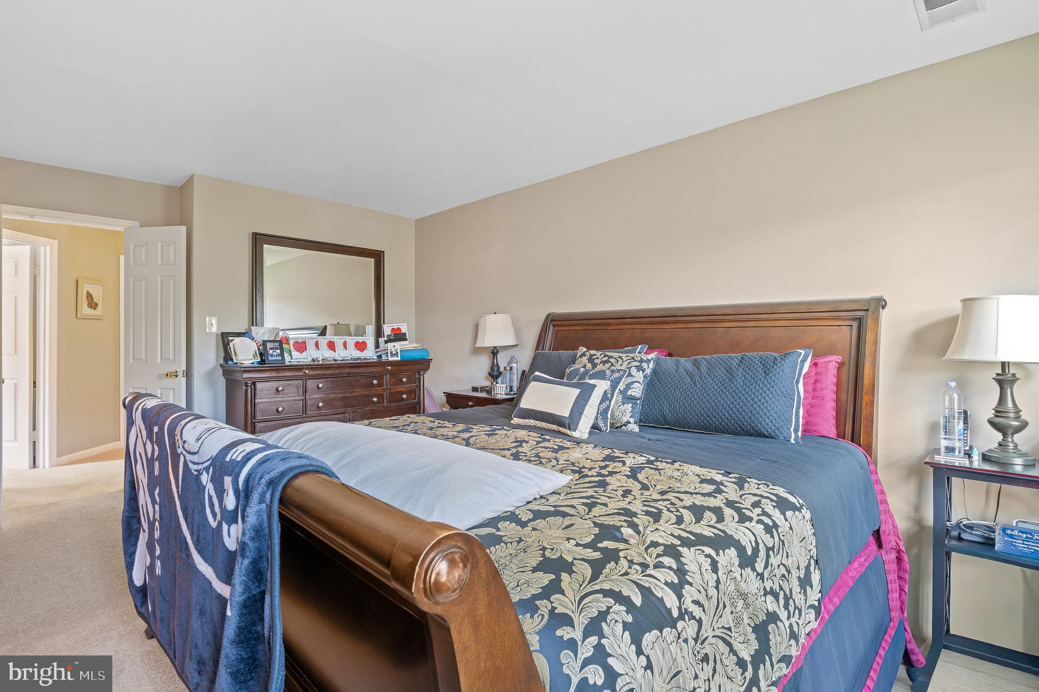 CHURCHILL TOWN SECTOR - Residential