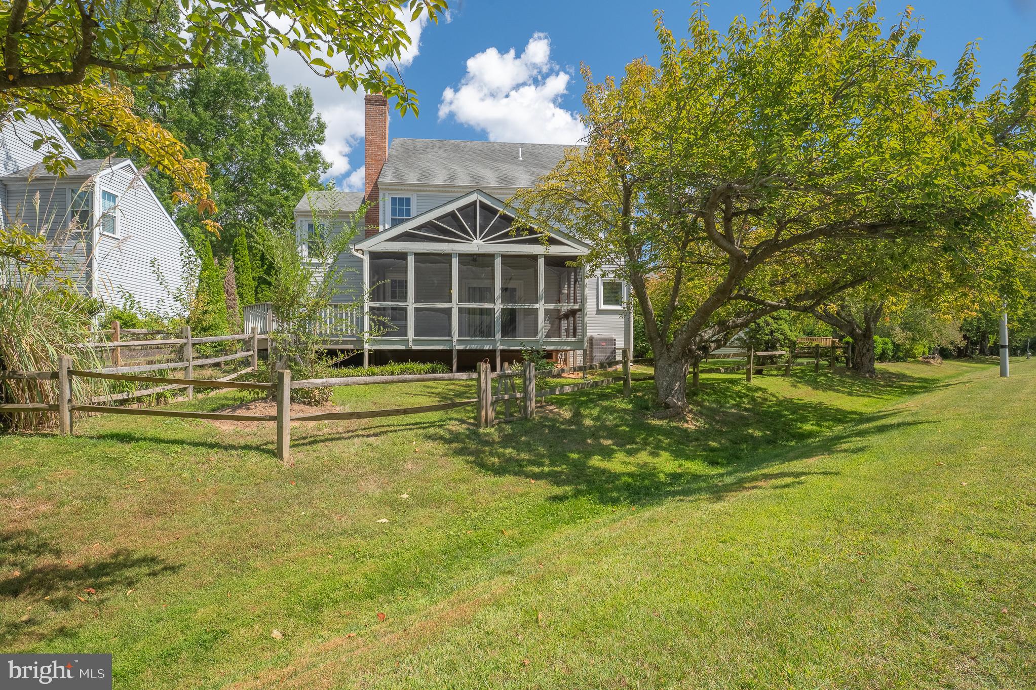 CHURCHILL TOWN SECTOR - Residential