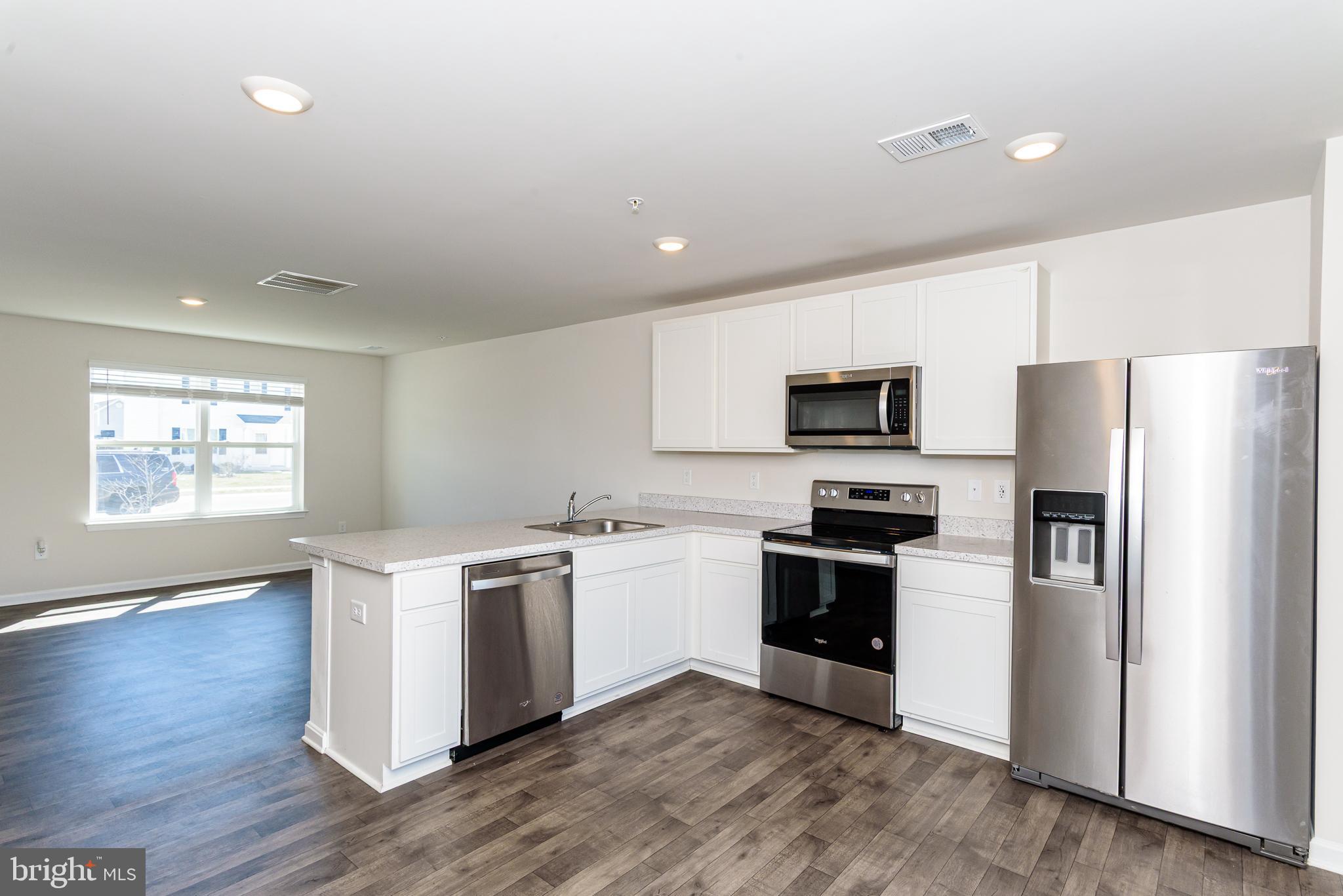 SOUTHERN FLDS - Residential