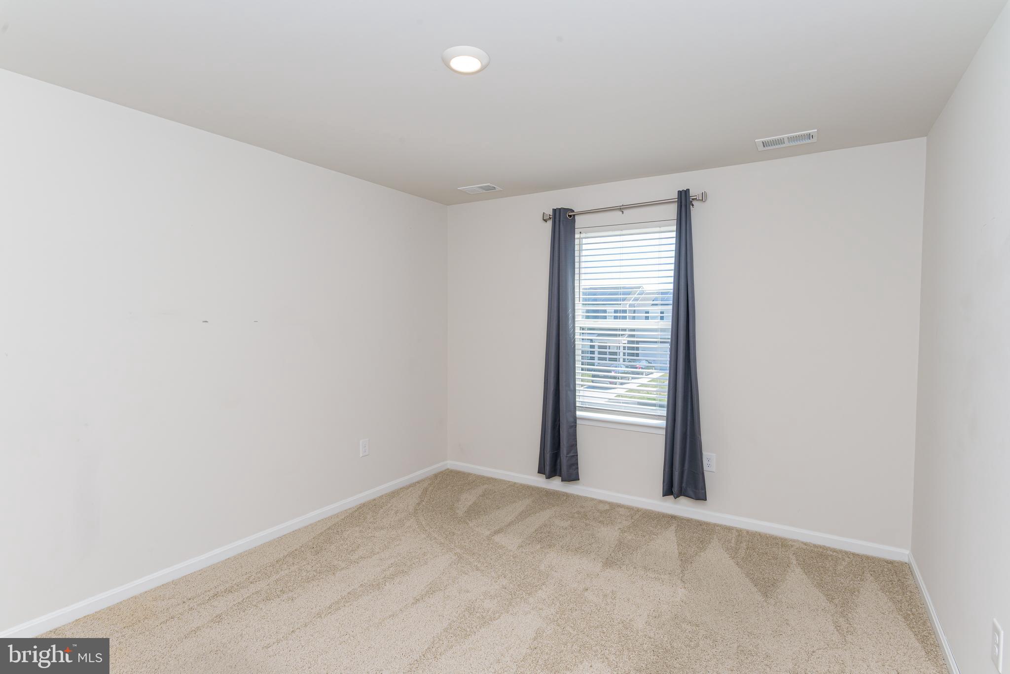 SOUTHERN FLDS - Residential