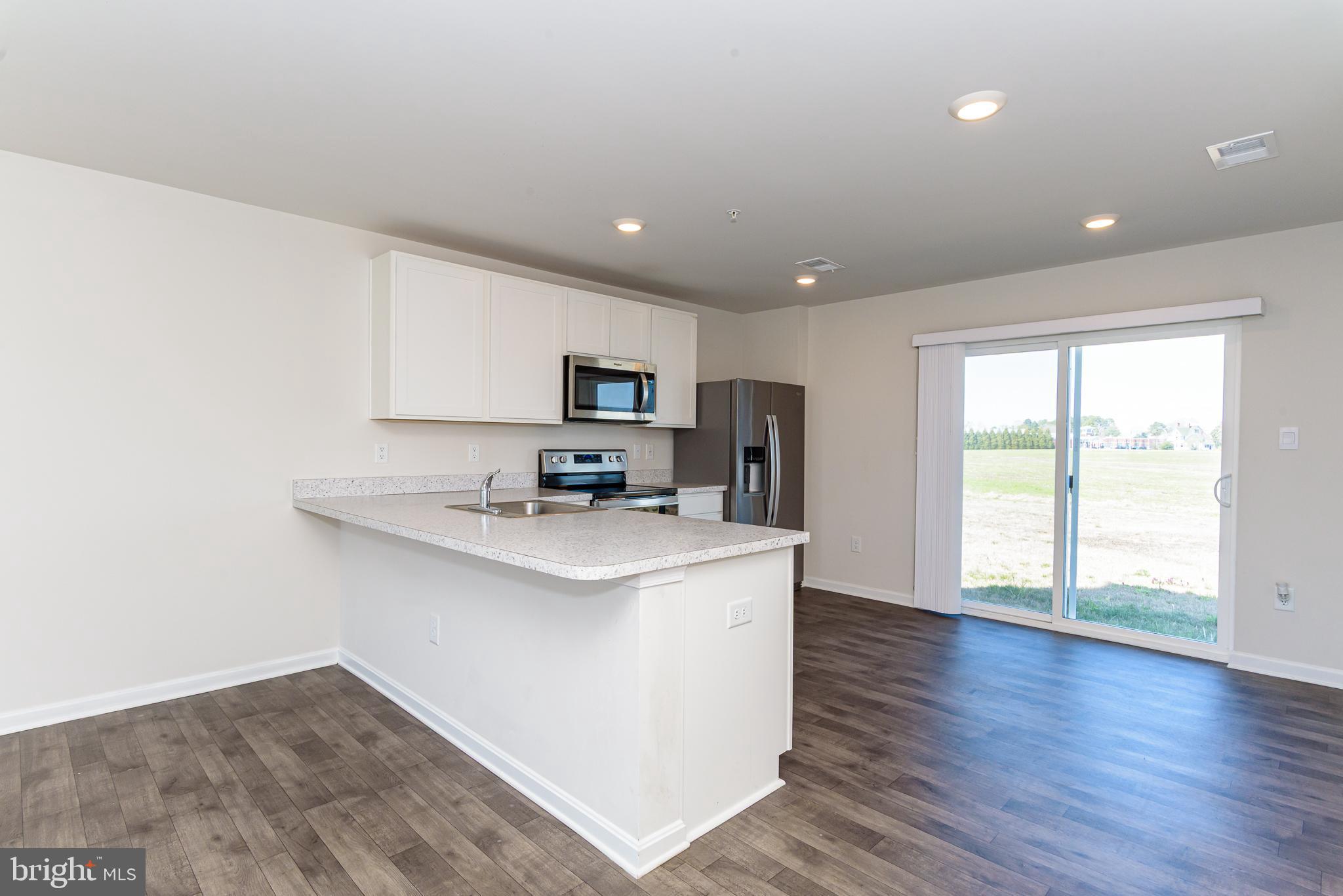 SOUTHERN FLDS - Residential