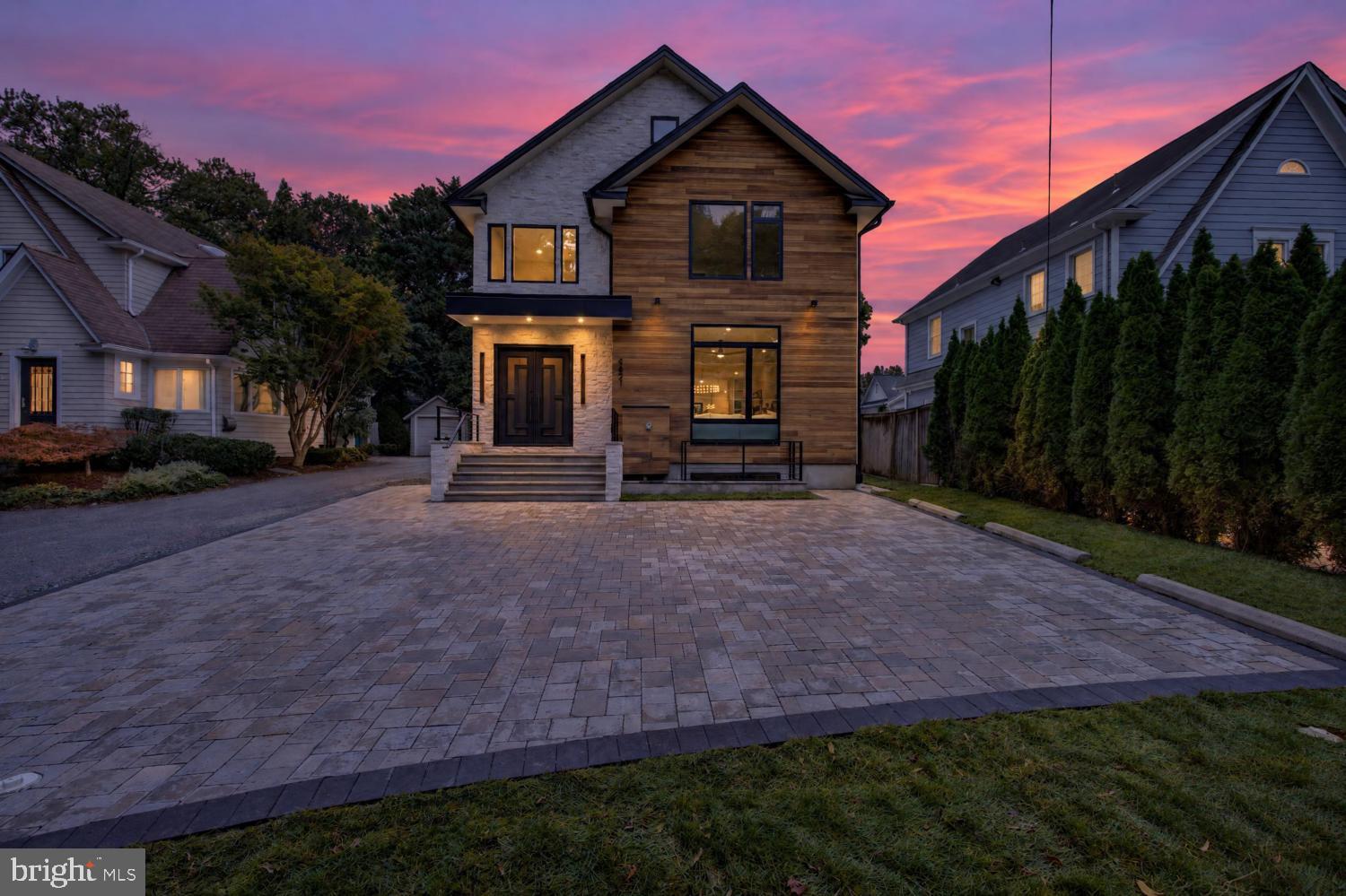 4421 BRADLEY LANE