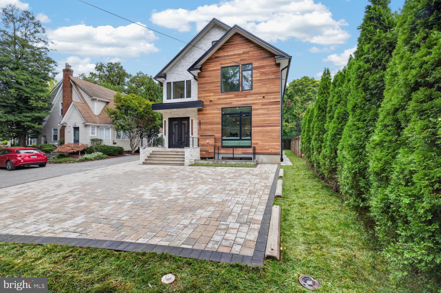 4421 BRADLEY LANE