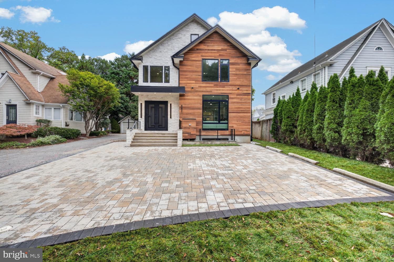 4421 BRADLEY LANE