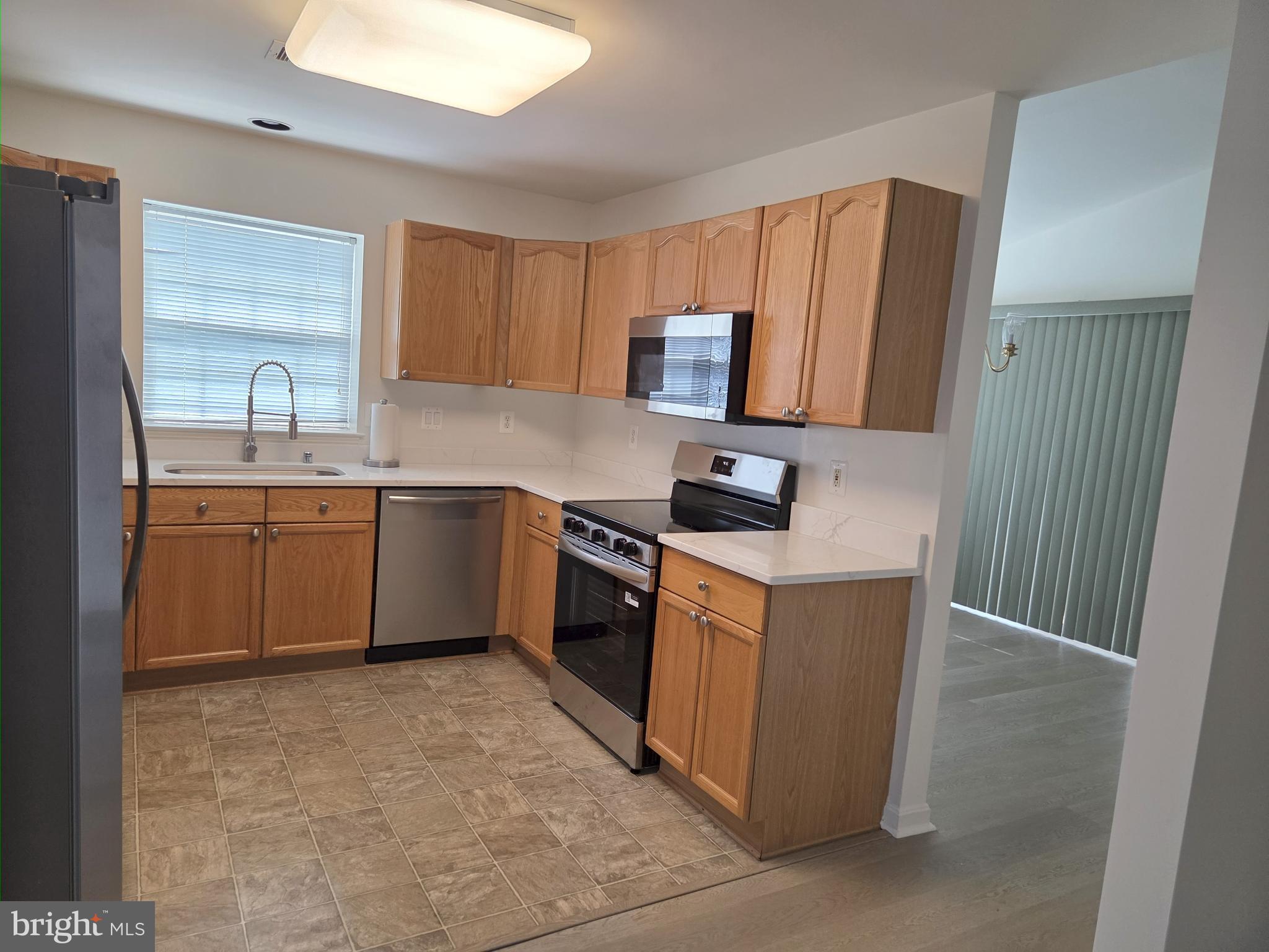 2503 COLERIDGE DRIVE 3B
