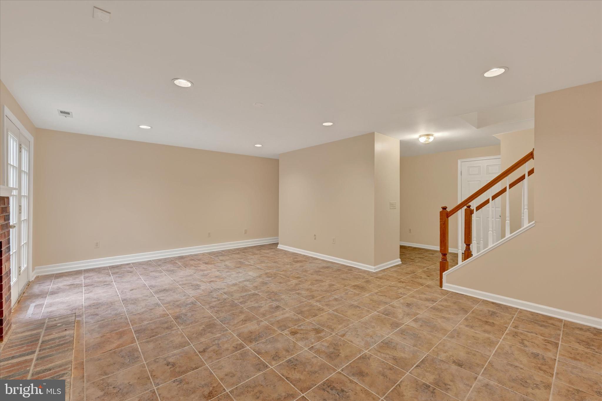 MAYS CHAPEL - Residential