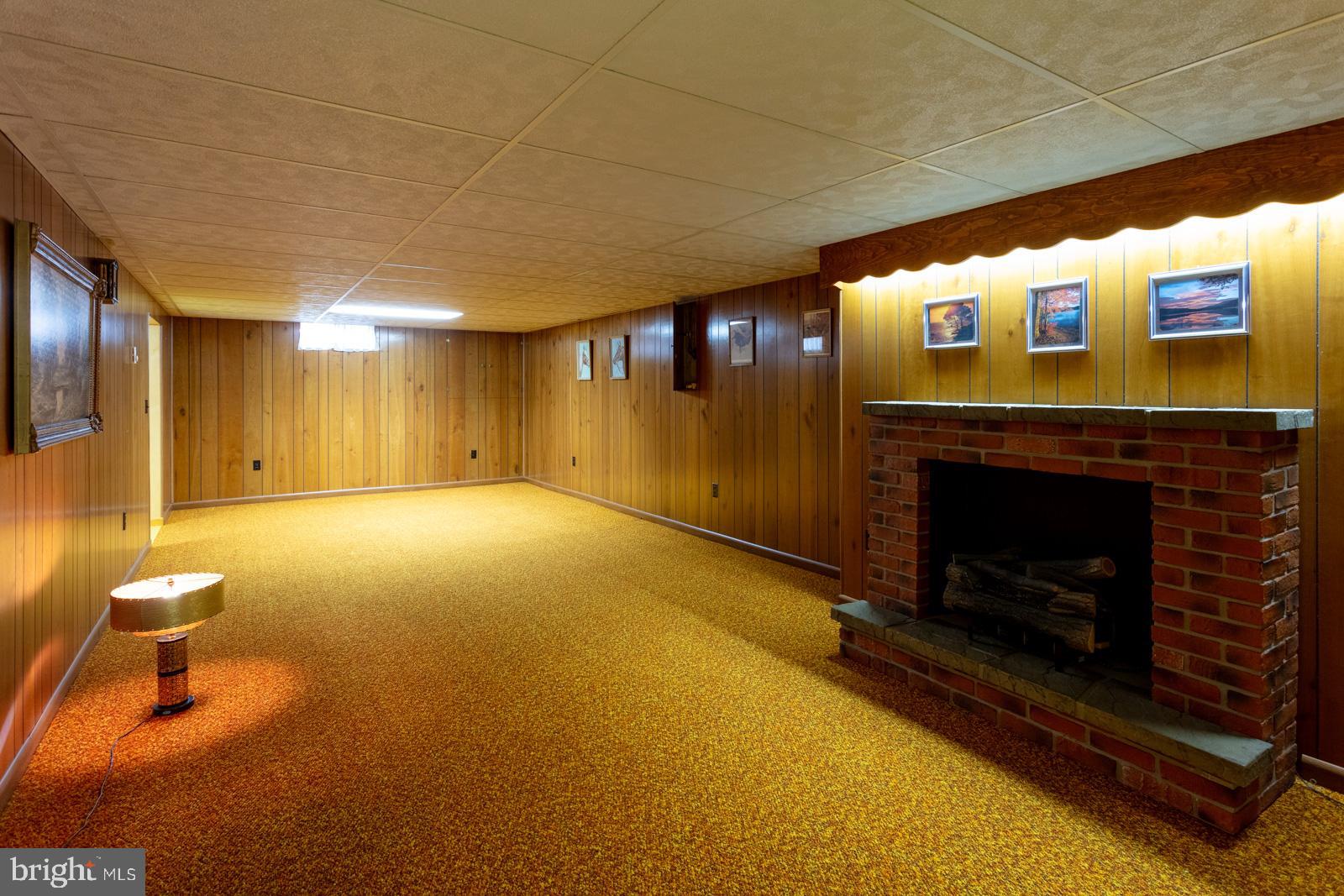 PIKEVIEW ACRES - Residential