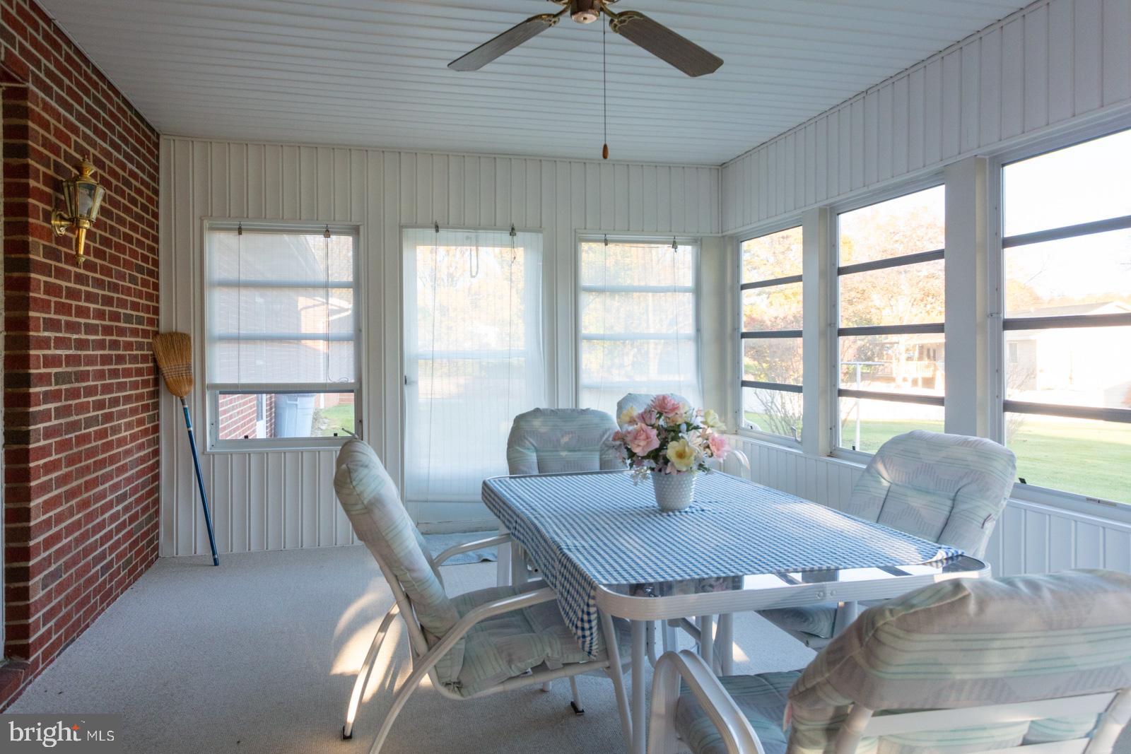 PIKEVIEW ACRES - Residential