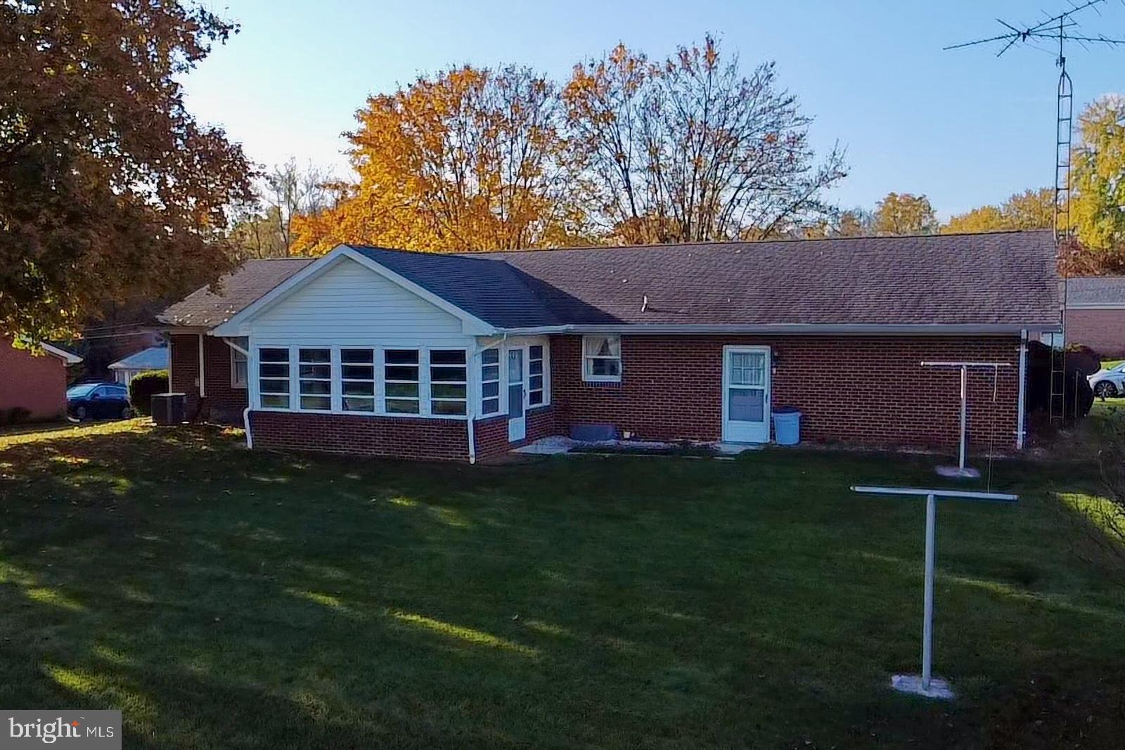 PIKEVIEW ACRES - Residential