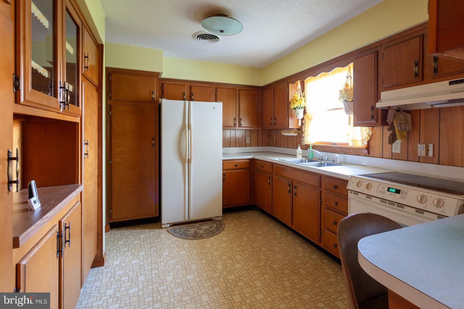 PIKEVIEW ACRES - Residential