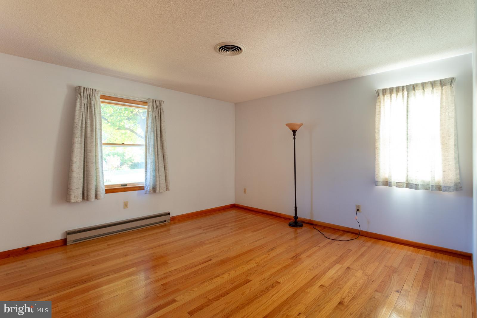 PIKEVIEW ACRES - Residential