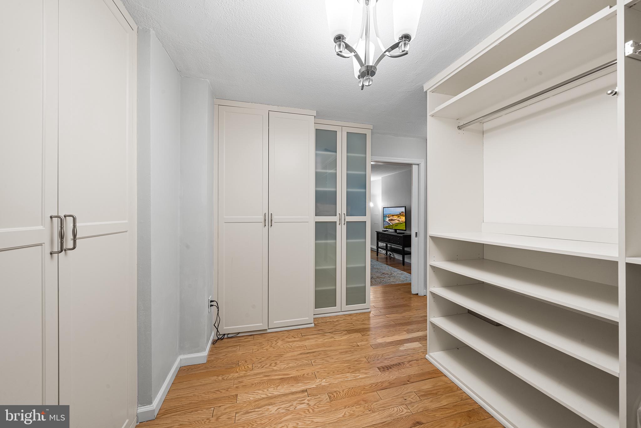 SOCIETY HILL - Residential Lease