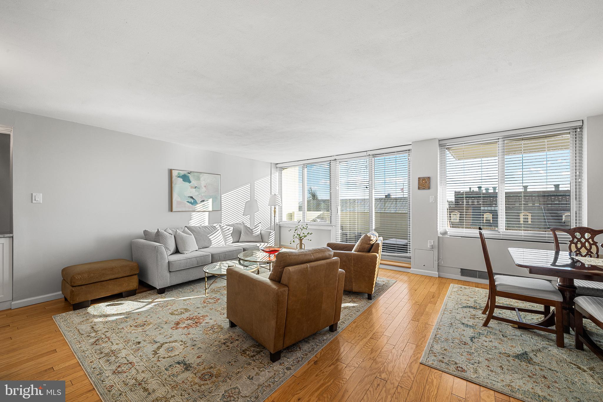 SOCIETY HILL - Residential Lease