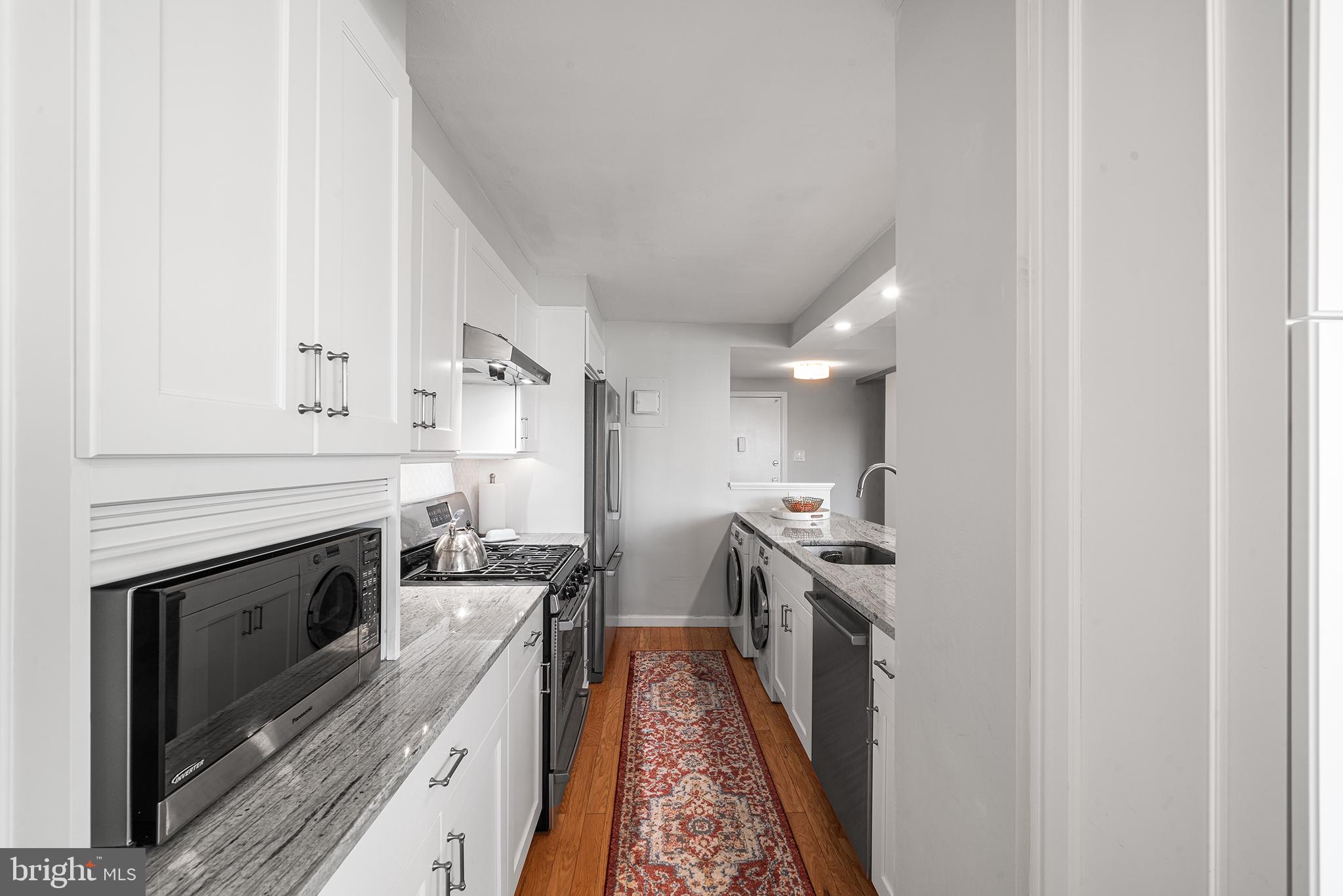 SOCIETY HILL - Residential Lease