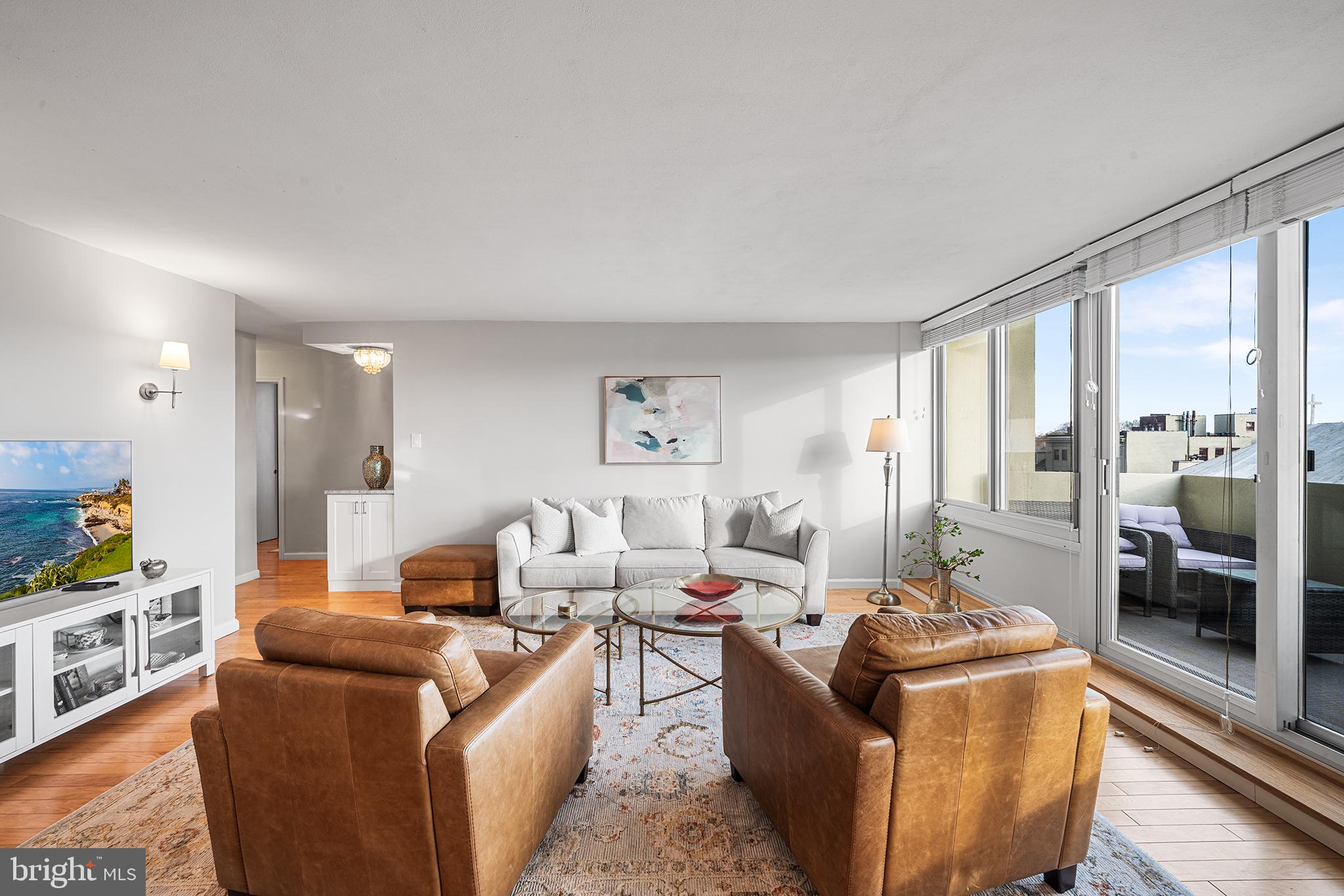 SOCIETY HILL - Residential Lease