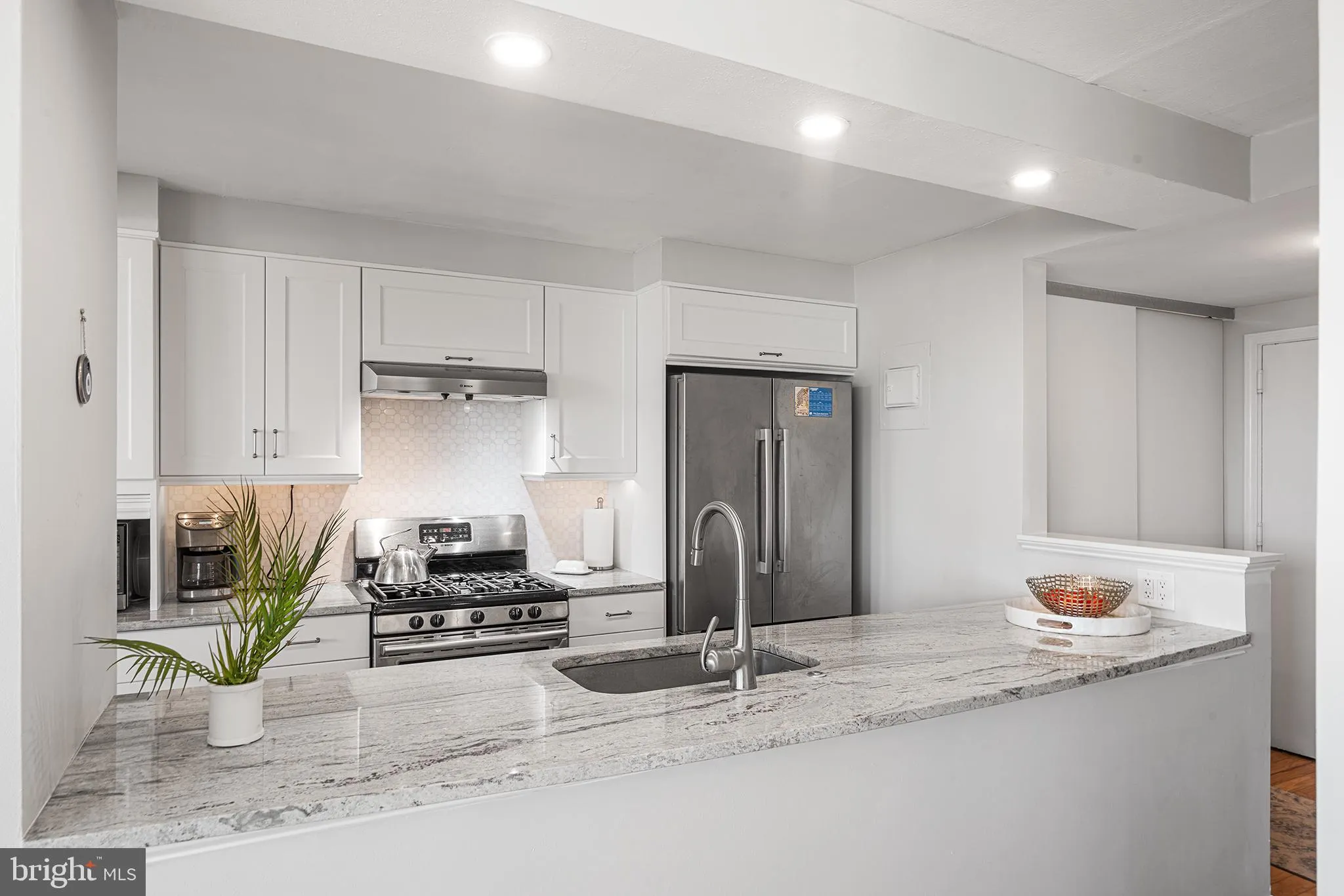 Philadelphia, Pennsylvania 19106, United States, 3 Bedrooms Bedrooms, ,3 BathroomsBathrooms,Residential,Active,5462