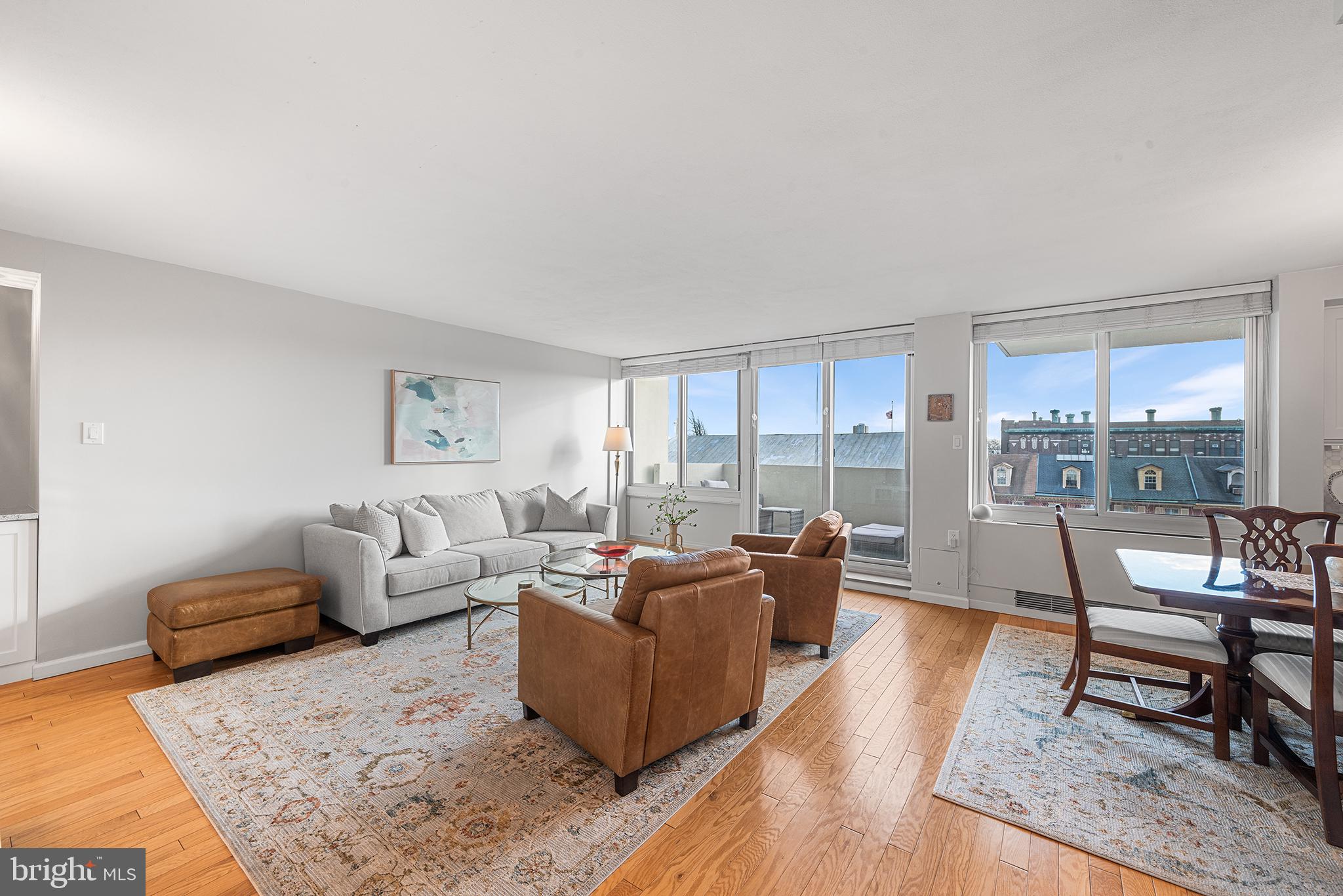 SOCIETY HILL - Residential Lease