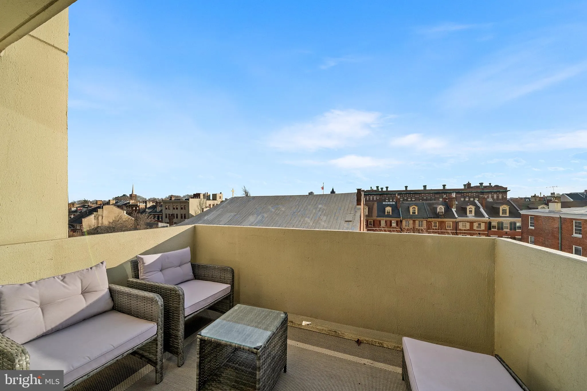 Philadelphia, Pennsylvania 19106, United States, 3 Bedrooms Bedrooms, ,3 BathroomsBathrooms,Residential,Active,5462