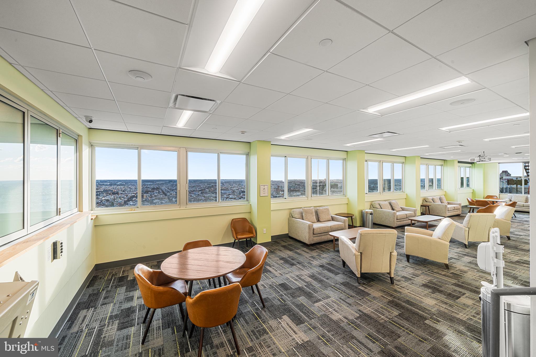 SOCIETY HILL - Residential Lease