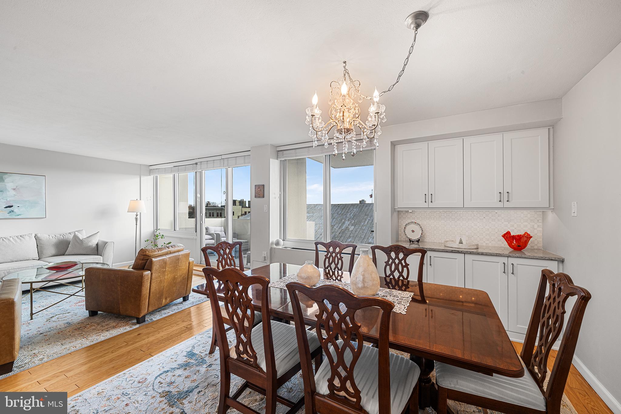 SOCIETY HILL - Residential Lease