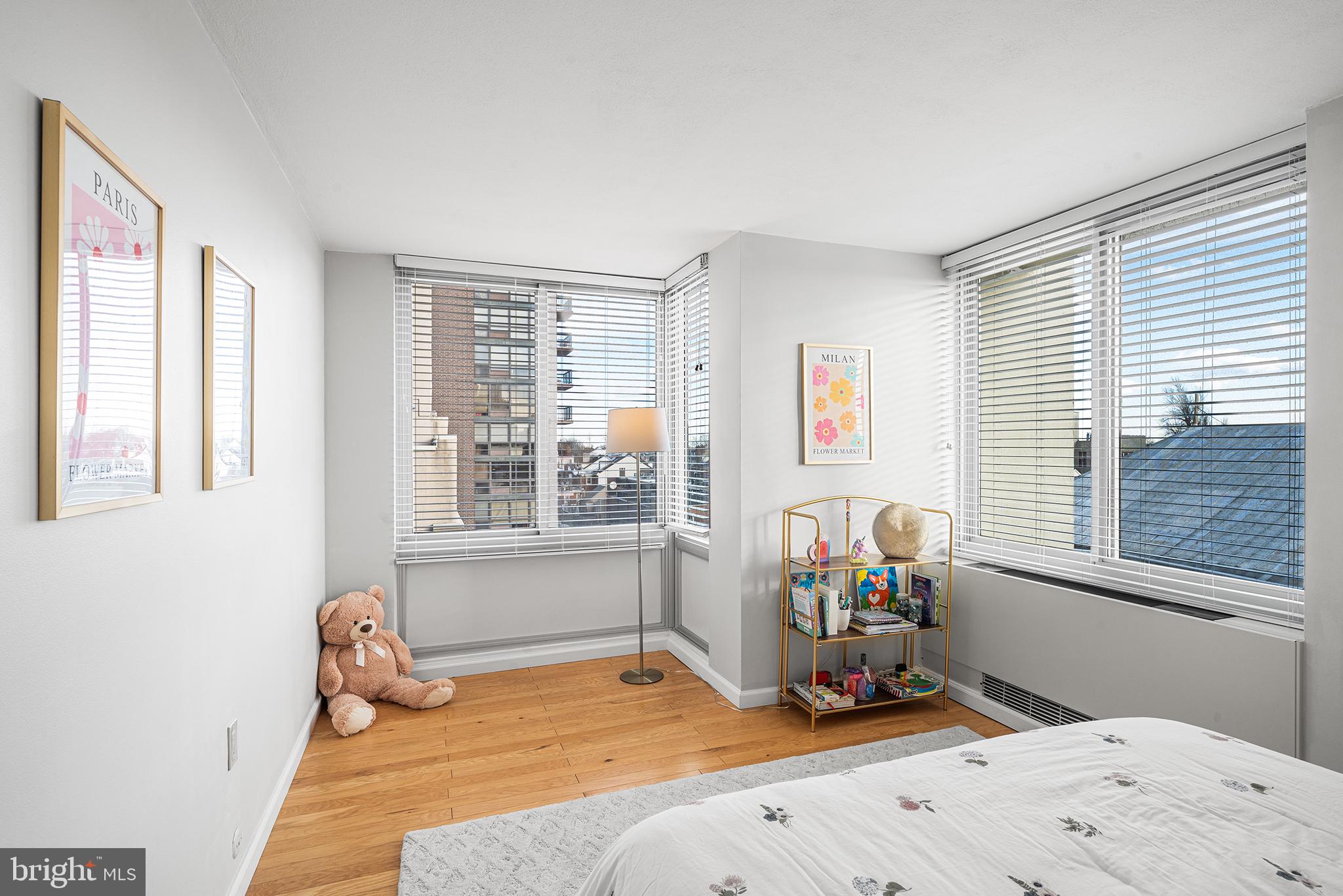 SOCIETY HILL - Residential Lease