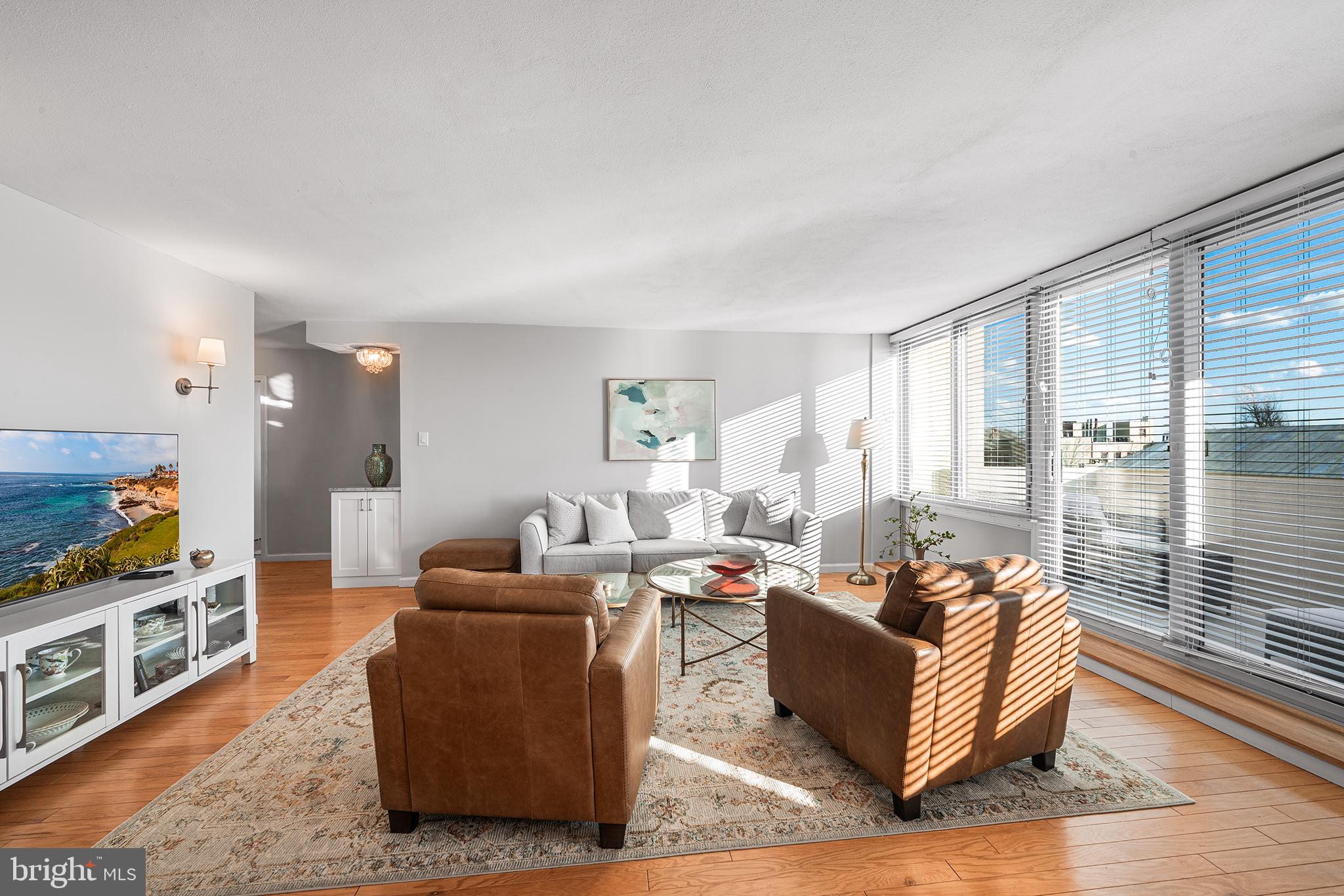 SOCIETY HILL - Residential Lease