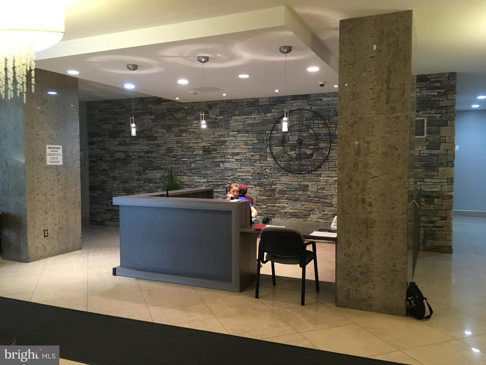 RIVER PLACE - Residential