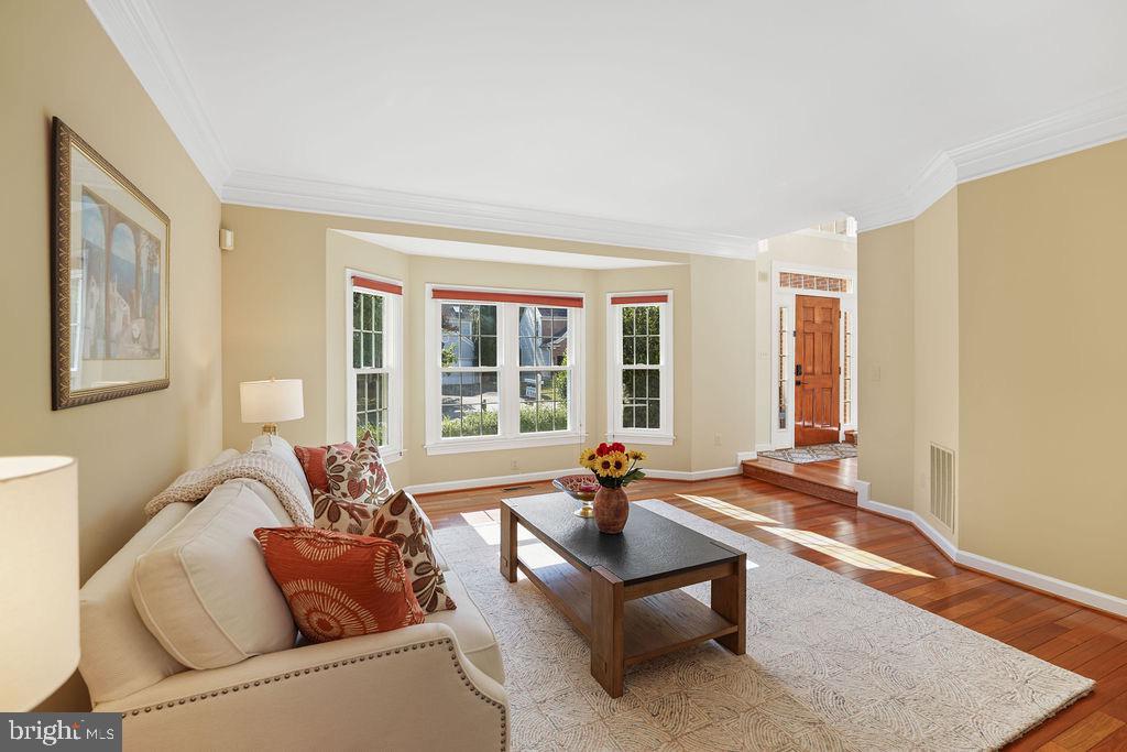 CLOPPERS MILL - Residential