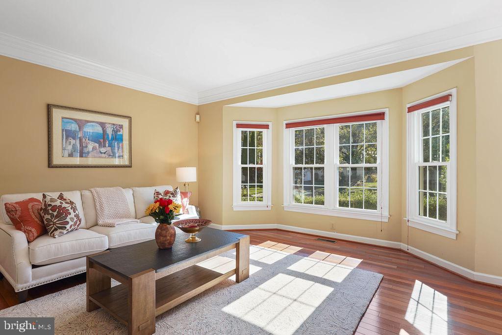 CLOPPERS MILL - Residential