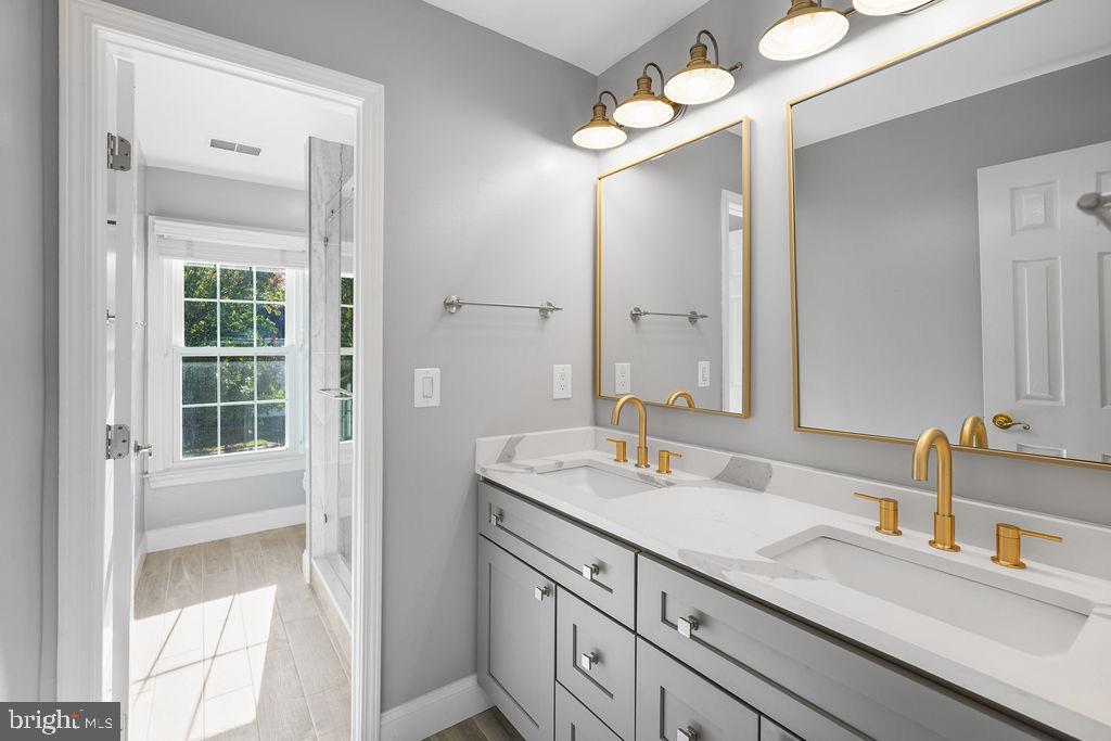 CLOPPERS MILL - Residential