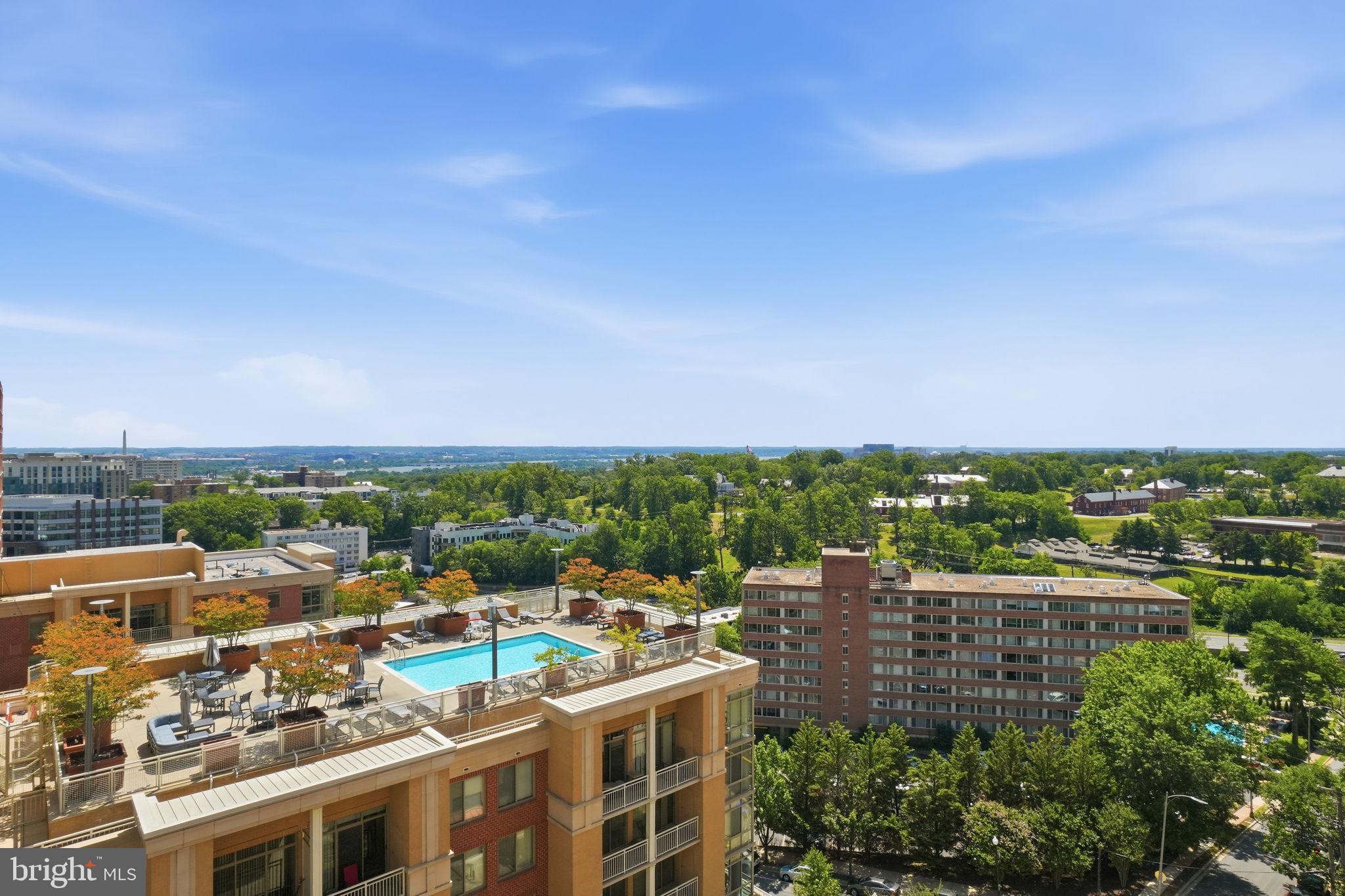 1301 N COURTHOUSE ROAD 1610