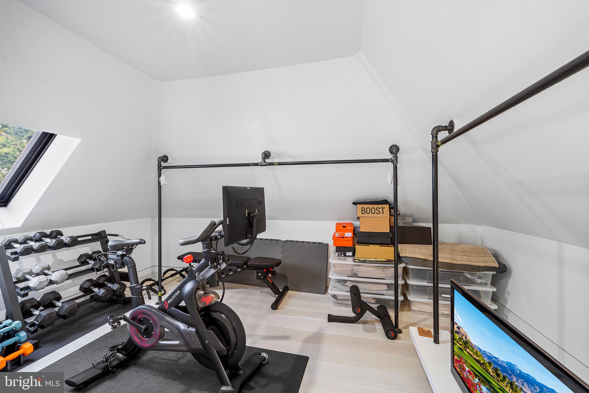 BRYN MAWR - Residential