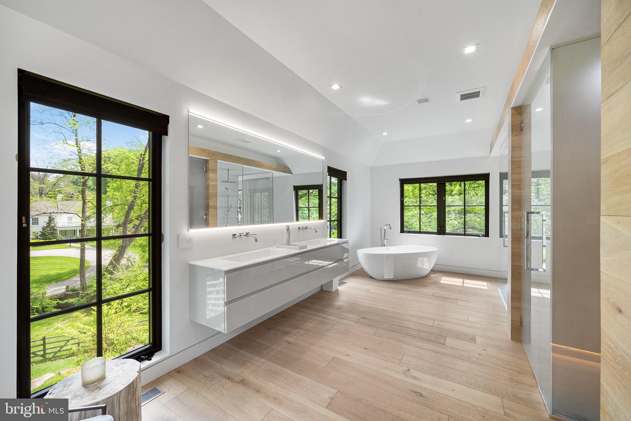 BRYN MAWR - Residential