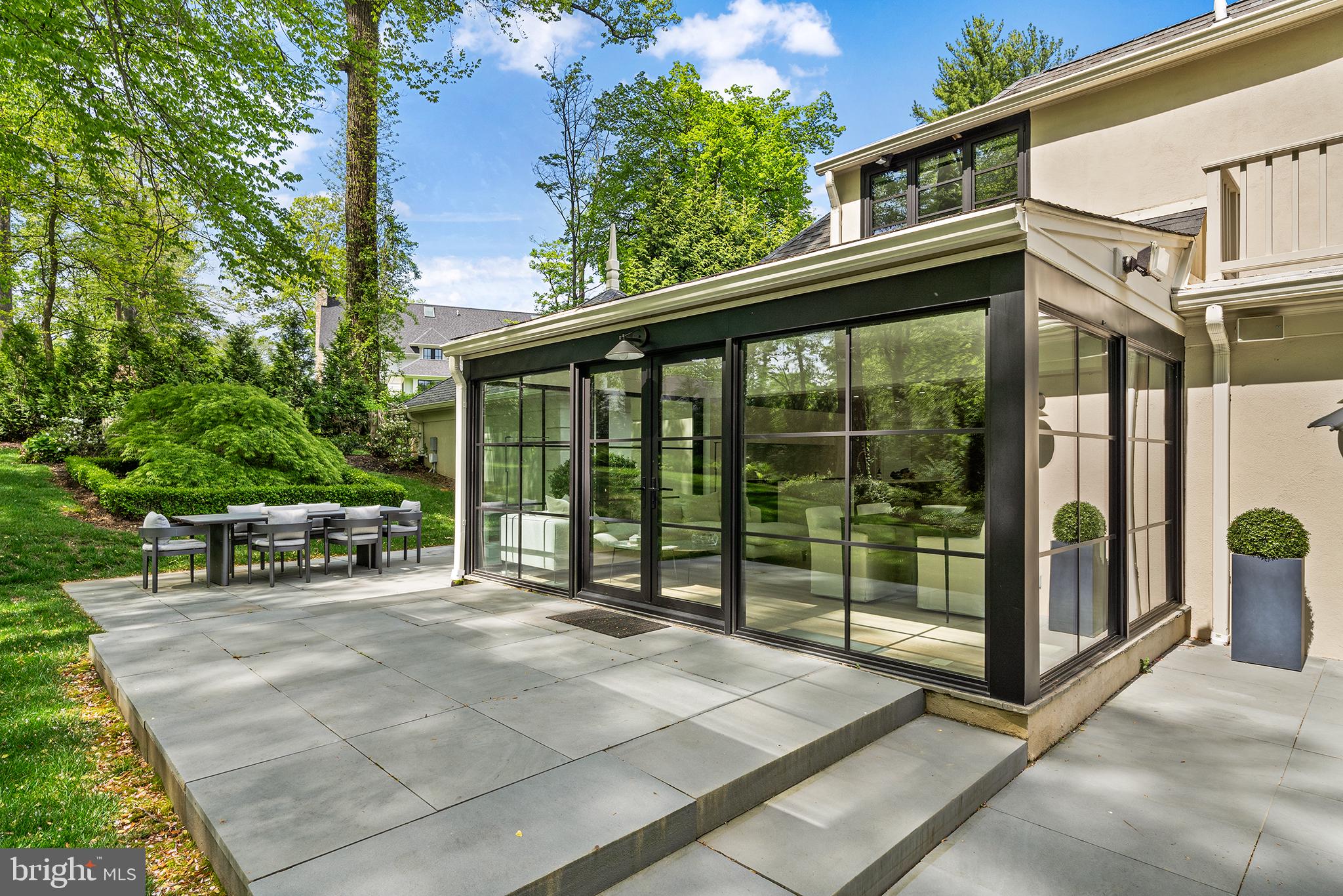 BRYN MAWR - Residential