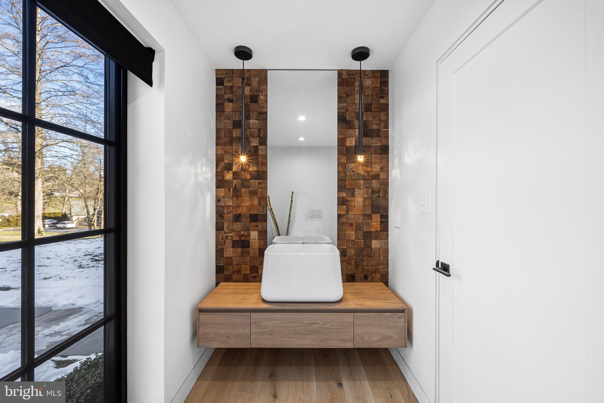 BRYN MAWR - Residential