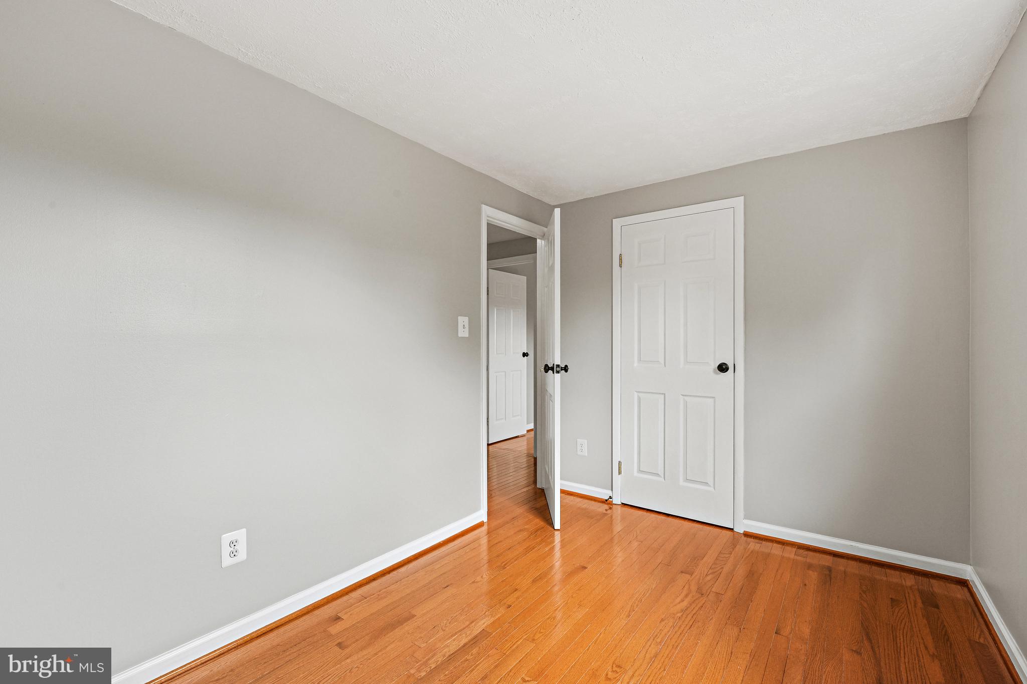 STARLIT PONDS - Residential Lease