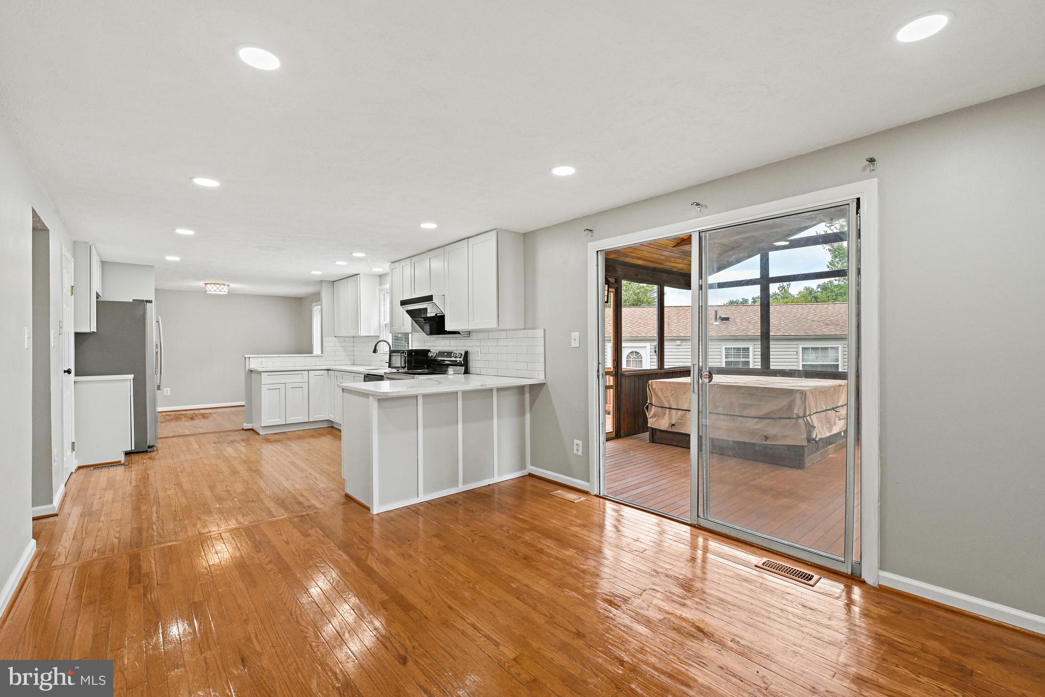 STARLIT PONDS - Residential Lease