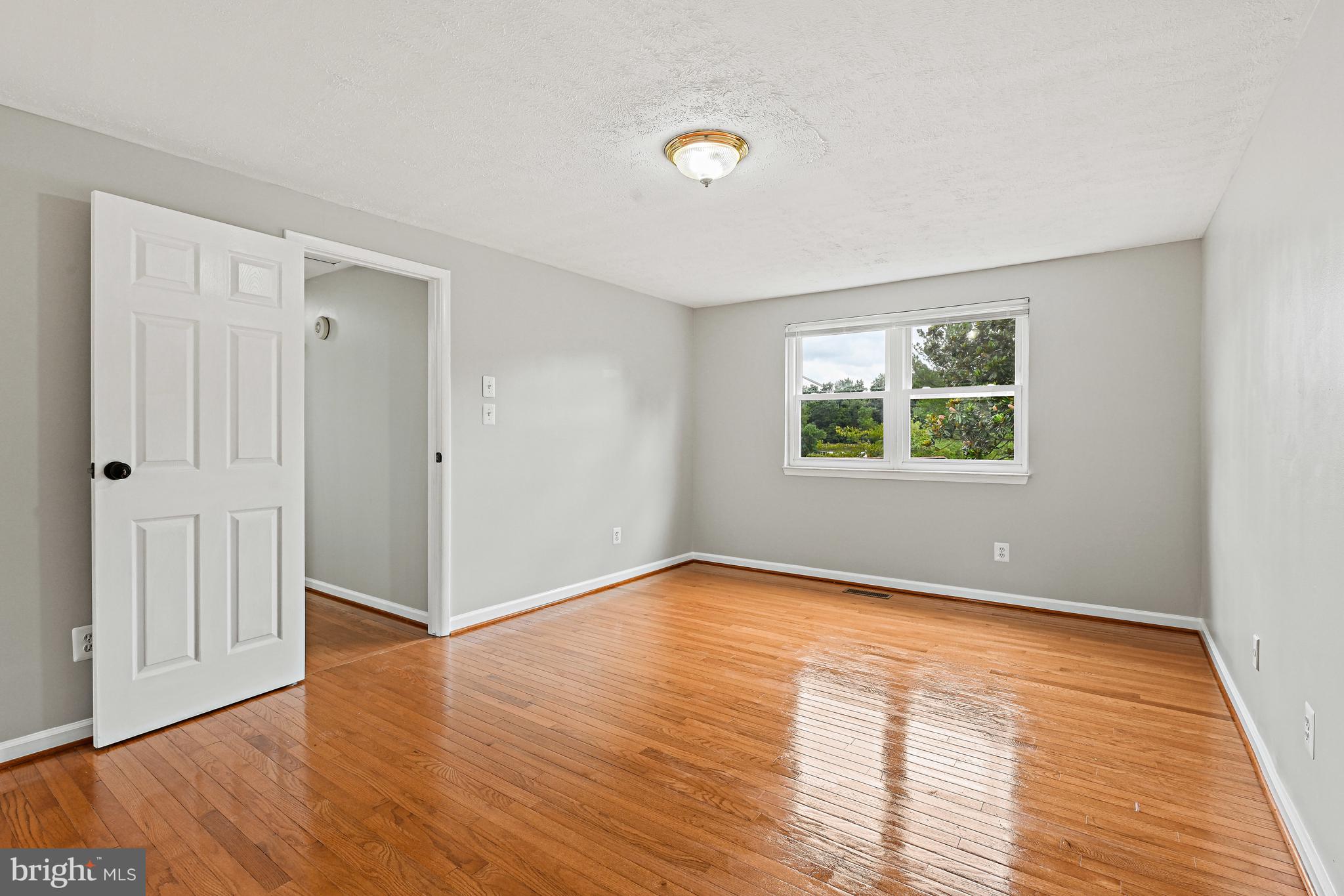 STARLIT PONDS - Residential Lease