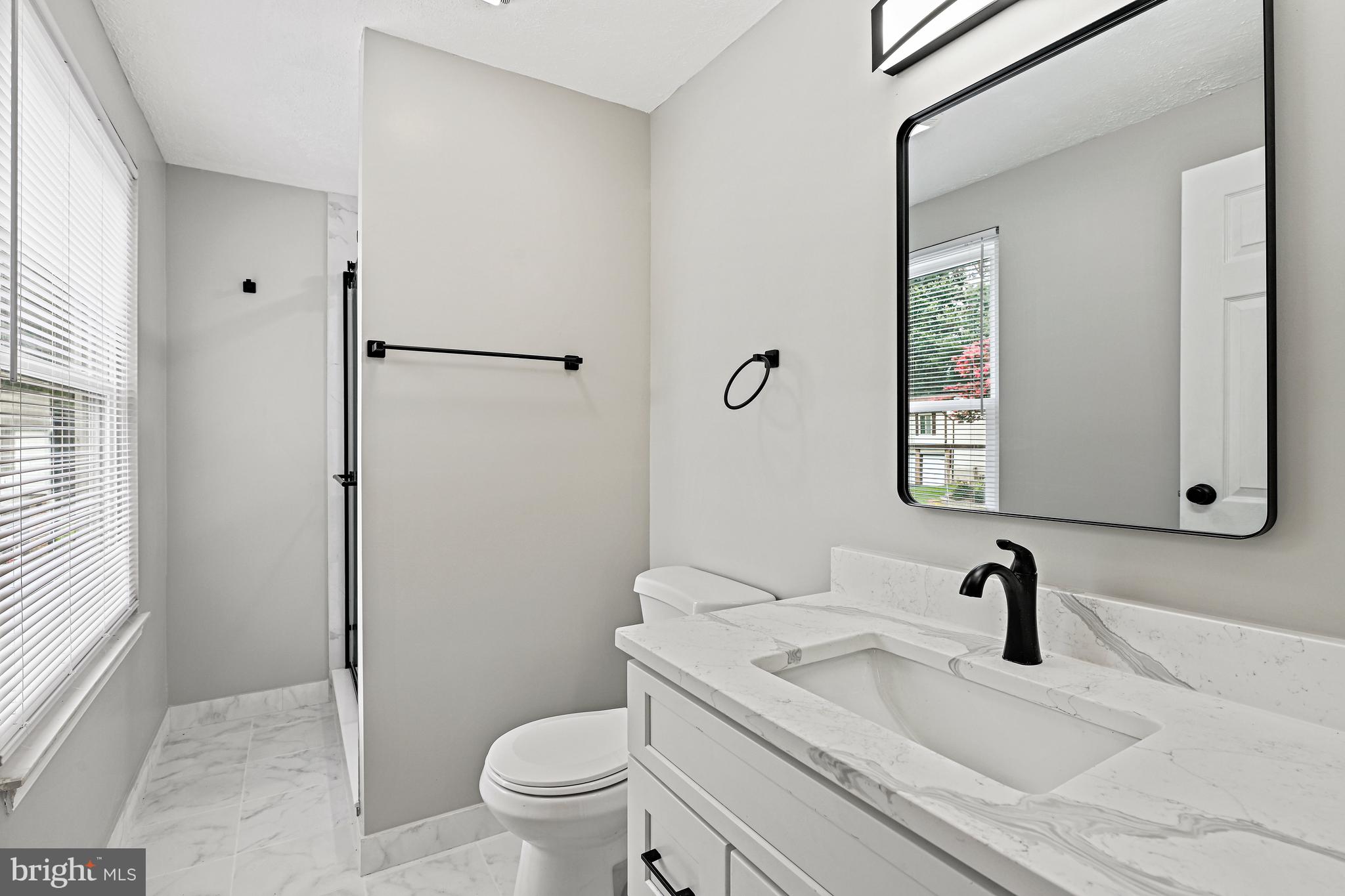 STARLIT PONDS - Residential Lease