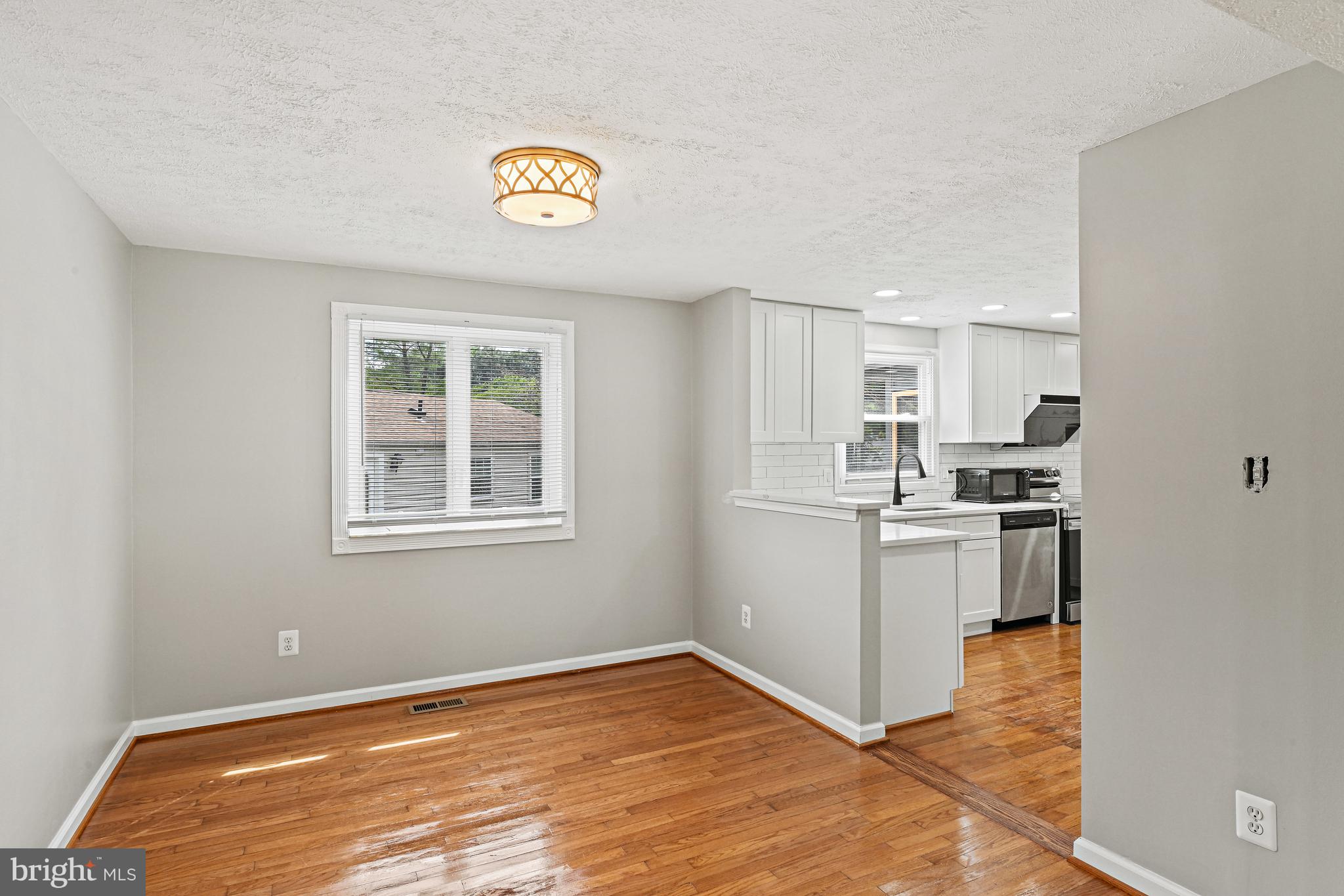 STARLIT PONDS - Residential Lease