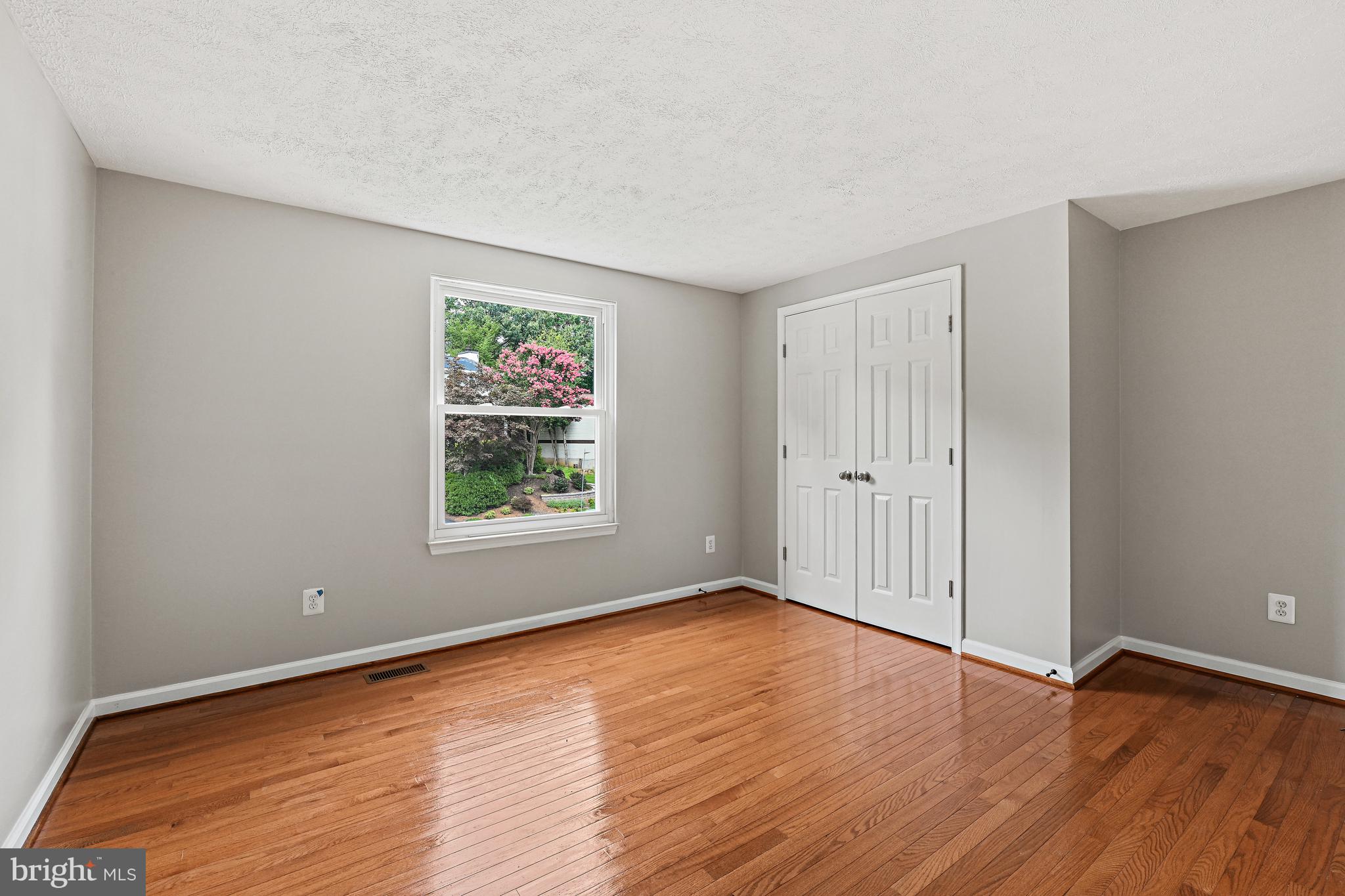 STARLIT PONDS - Residential Lease