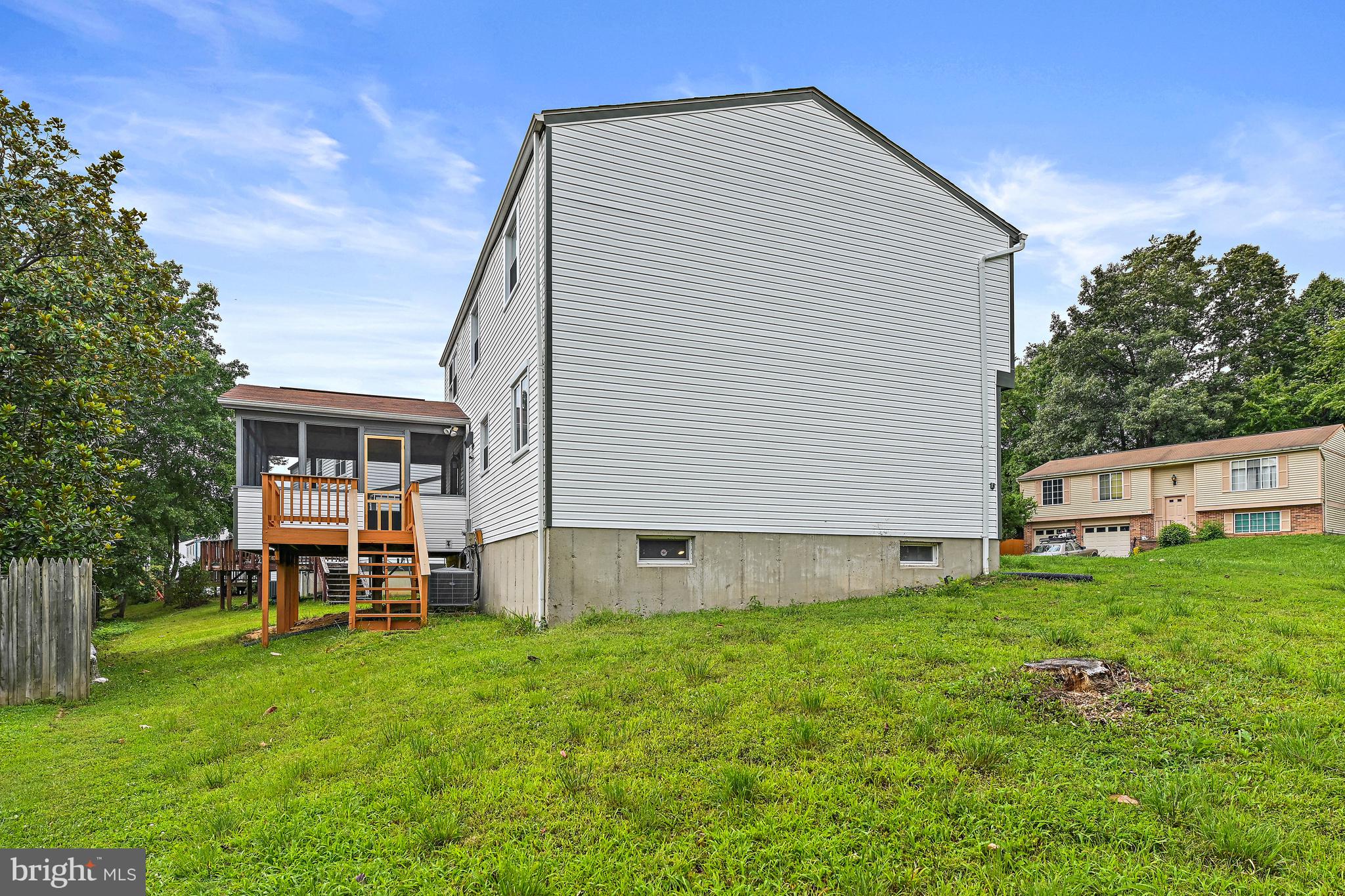 STARLIT PONDS - Residential Lease