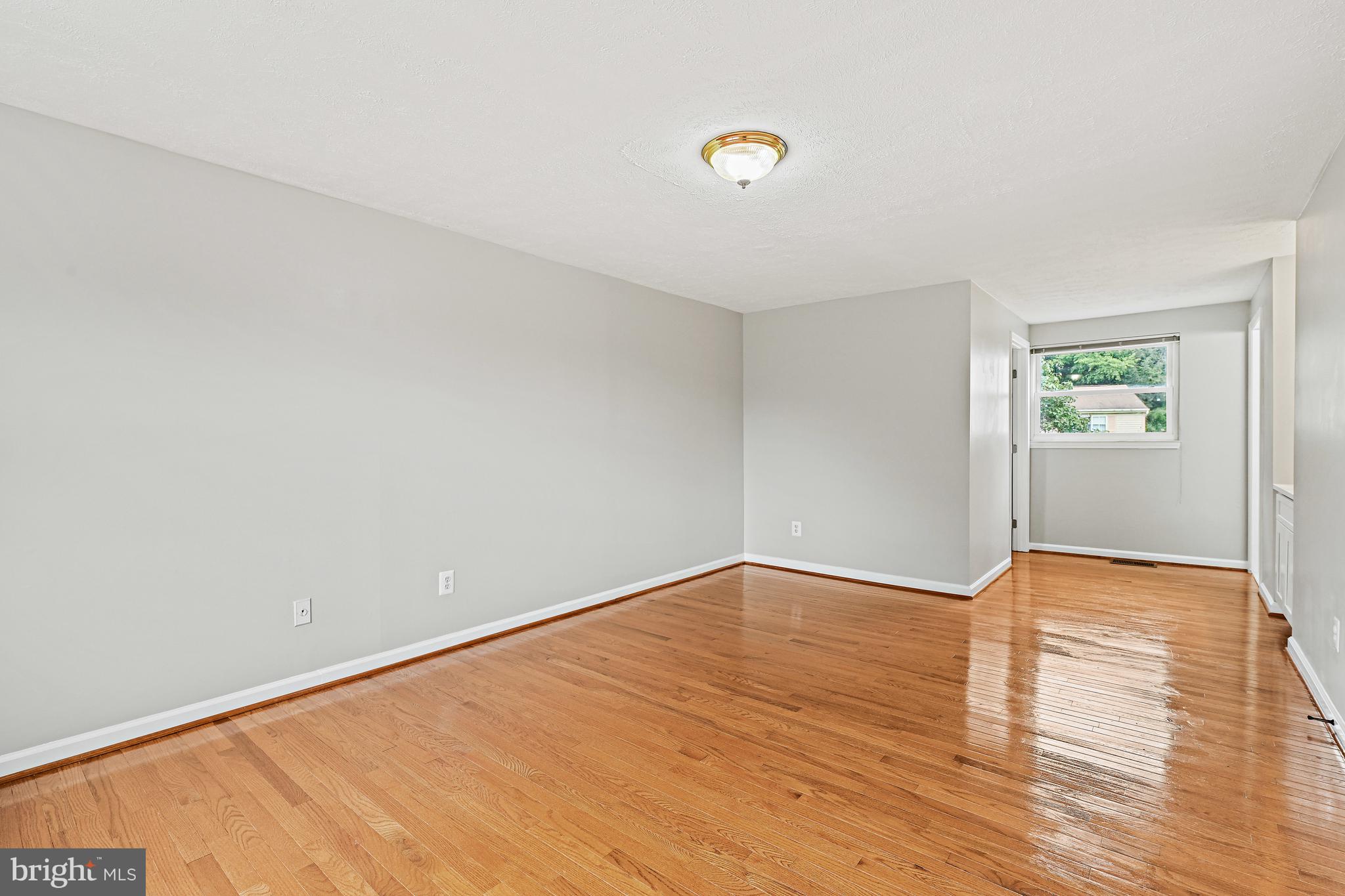 STARLIT PONDS - Residential Lease