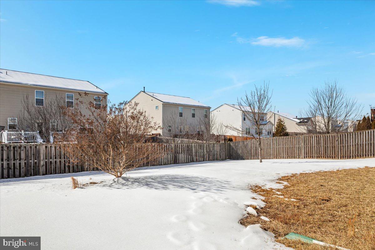 MEADOWS EDGE - Residential