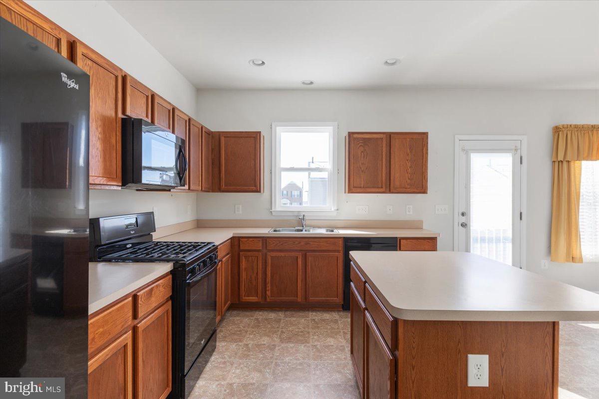 MEADOWS EDGE - Residential