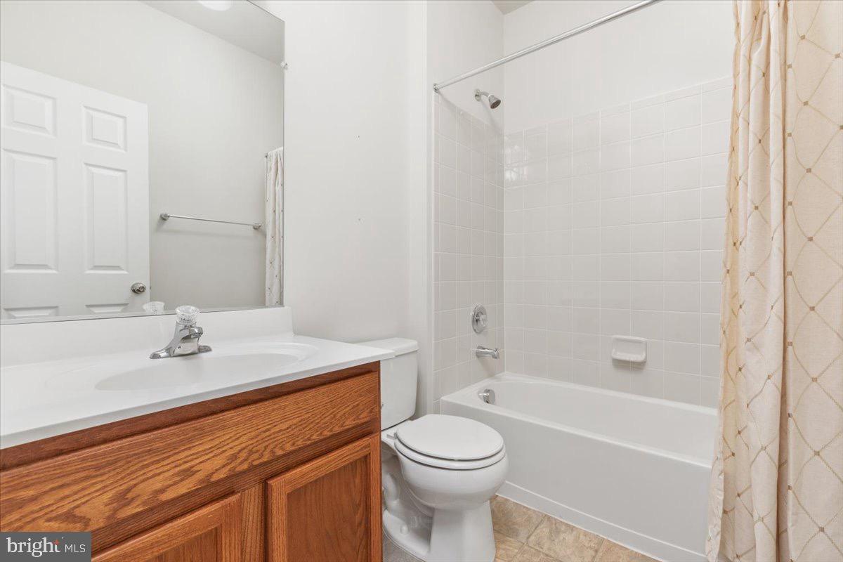 556 GARDEN GATE DRIVE