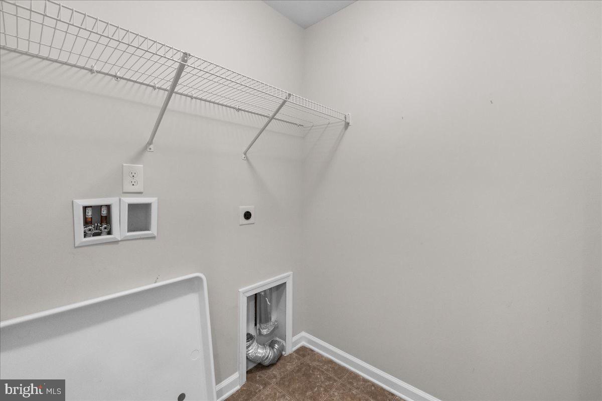 MEADOWS EDGE - Residential