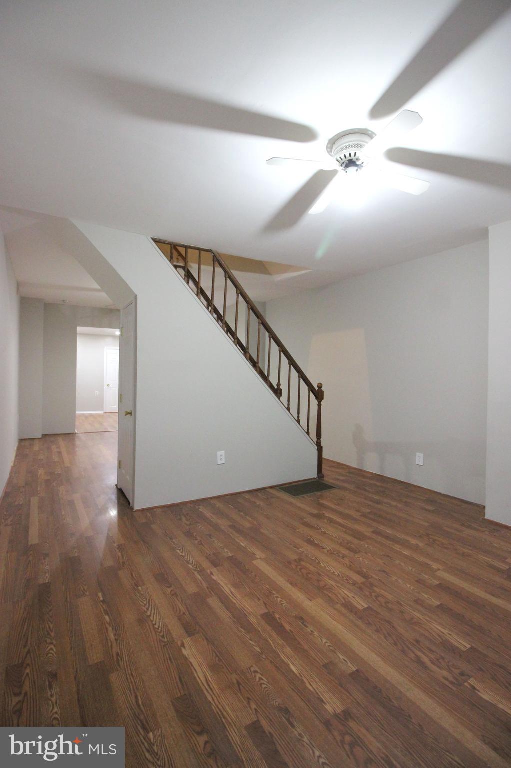 3501 CHESTNUT AVENUE