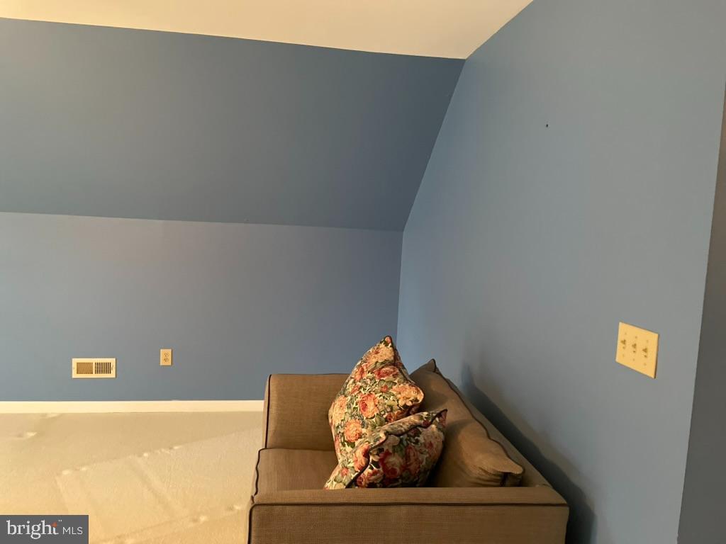 FOX POINT - Residential Lease